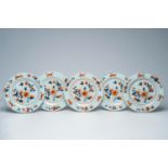 Five Chinese Imari style plates with carps and floral design, Yongzheng/Qianlong
