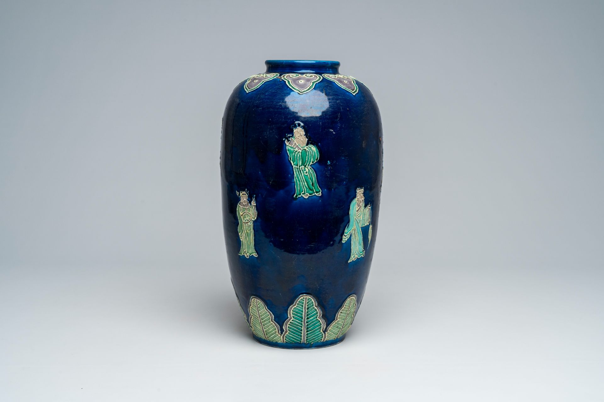 A Chinese fahua 'Eight Immortals' vase, 19th C. - Image 2 of 6