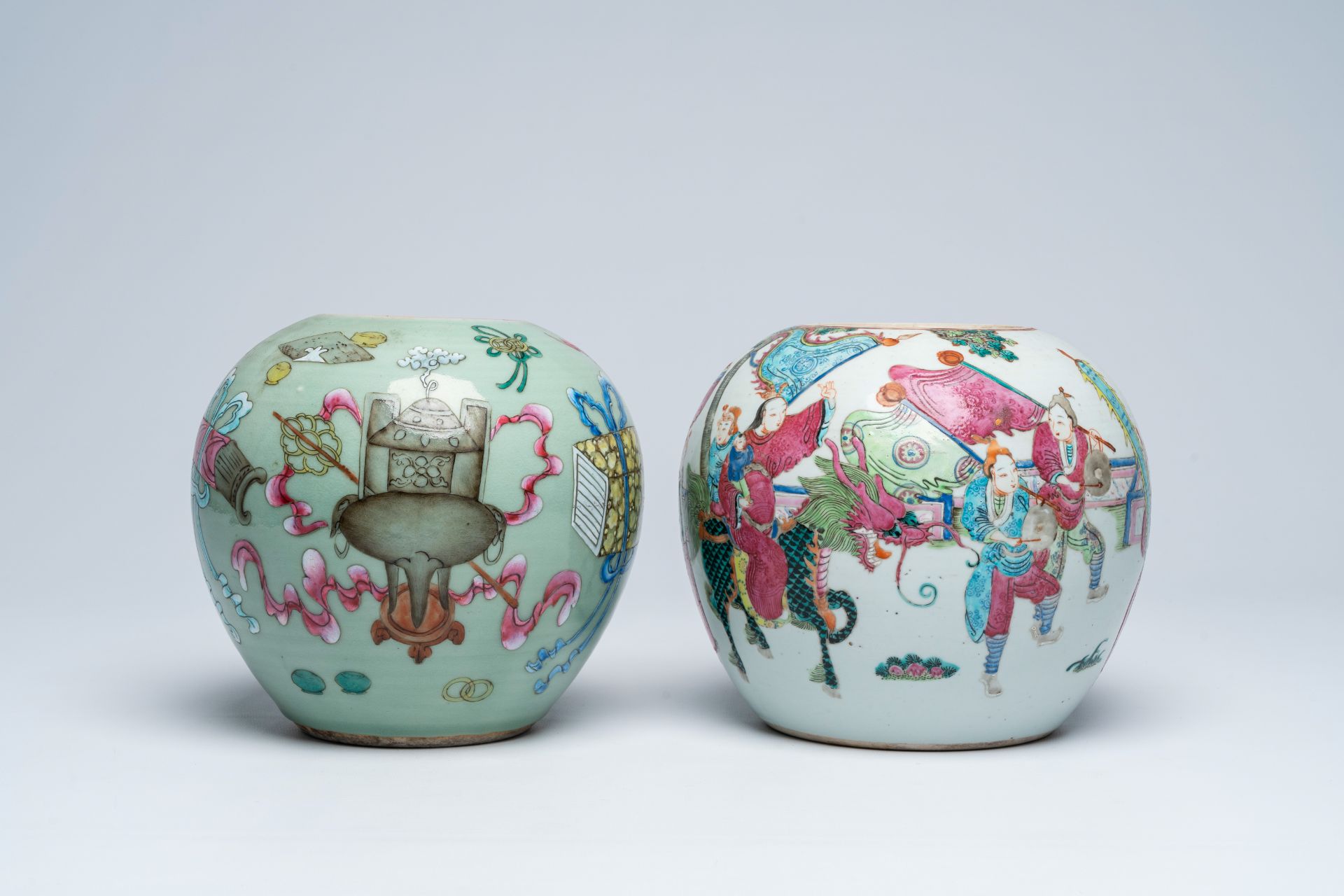 Two Chinese famille rose jars with wooden covers with antiquities design and the qilin Song Zi, 19th - Image 2 of 7