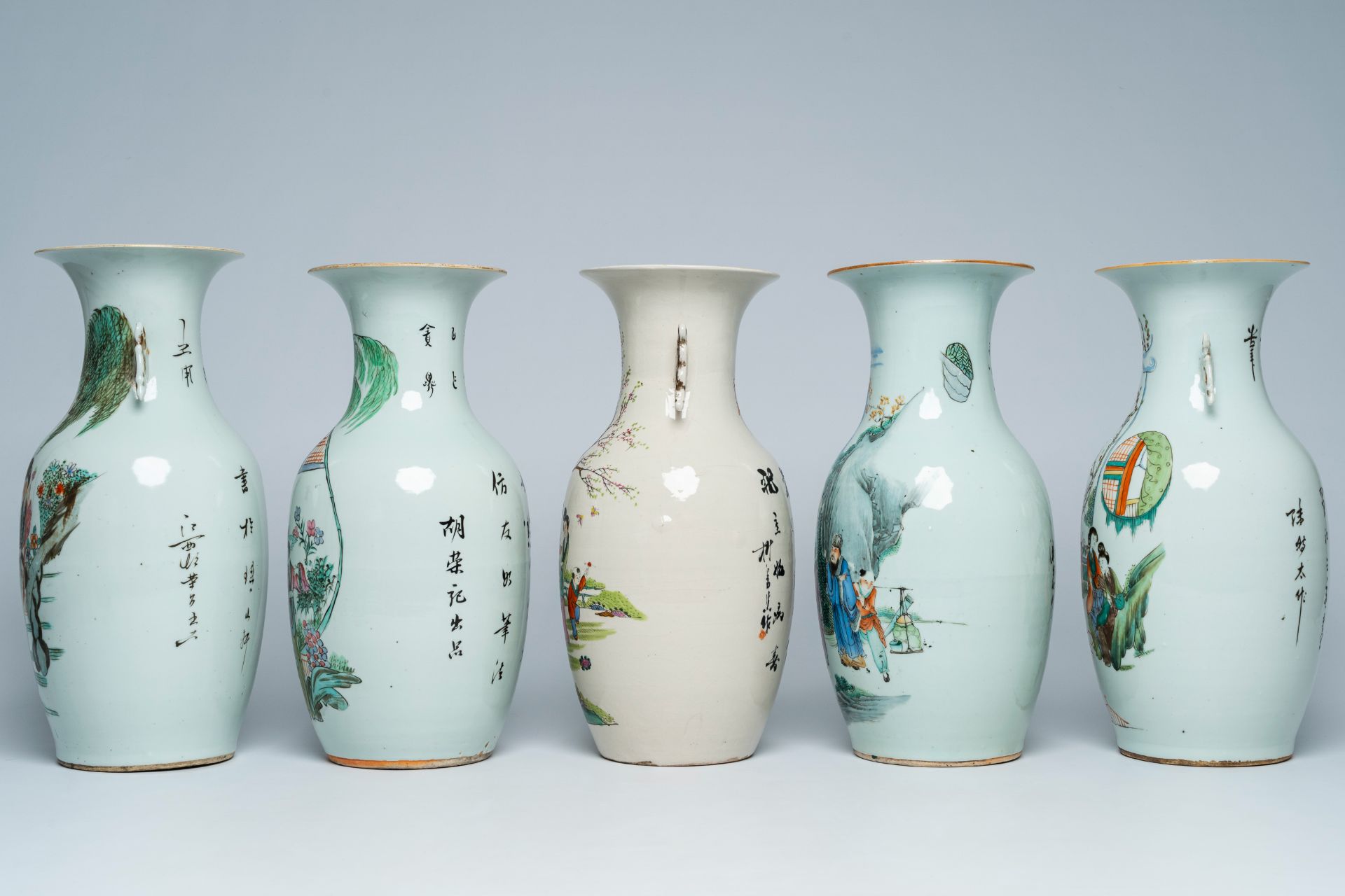 Five various Chinese qianjiang cai vases with figures in a landscape and a palace garden, 19th/20th - Image 2 of 6