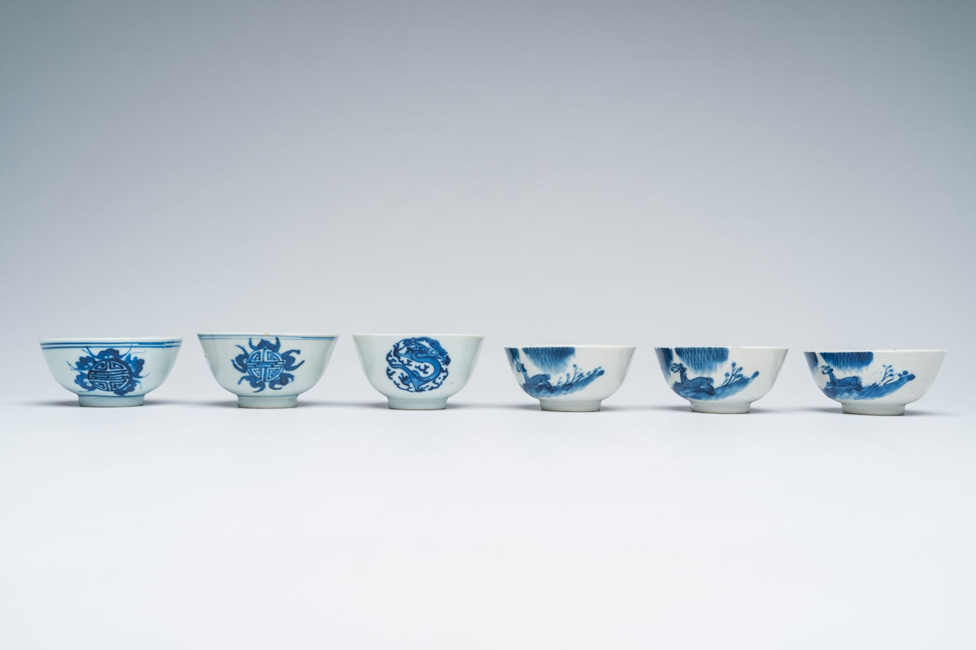 Nine various Chinese blue and white Vietnamese market 'Bleu de Hue' saucers and six bowls, 19th C. - Image 3 of 9