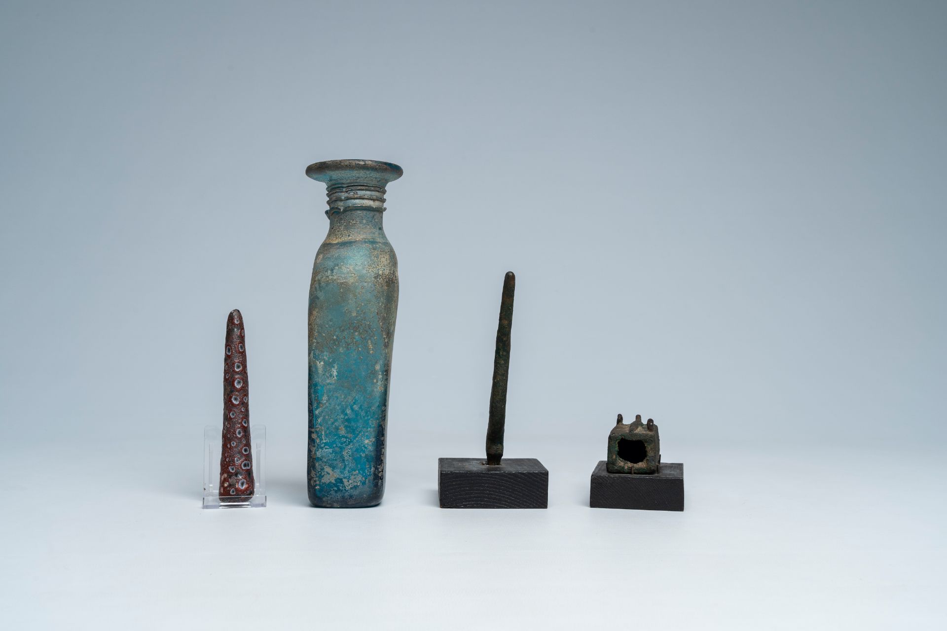 A varied collection of archaeological finds and a blue glass bottle with glass thread design, possib - Image 6 of 8
