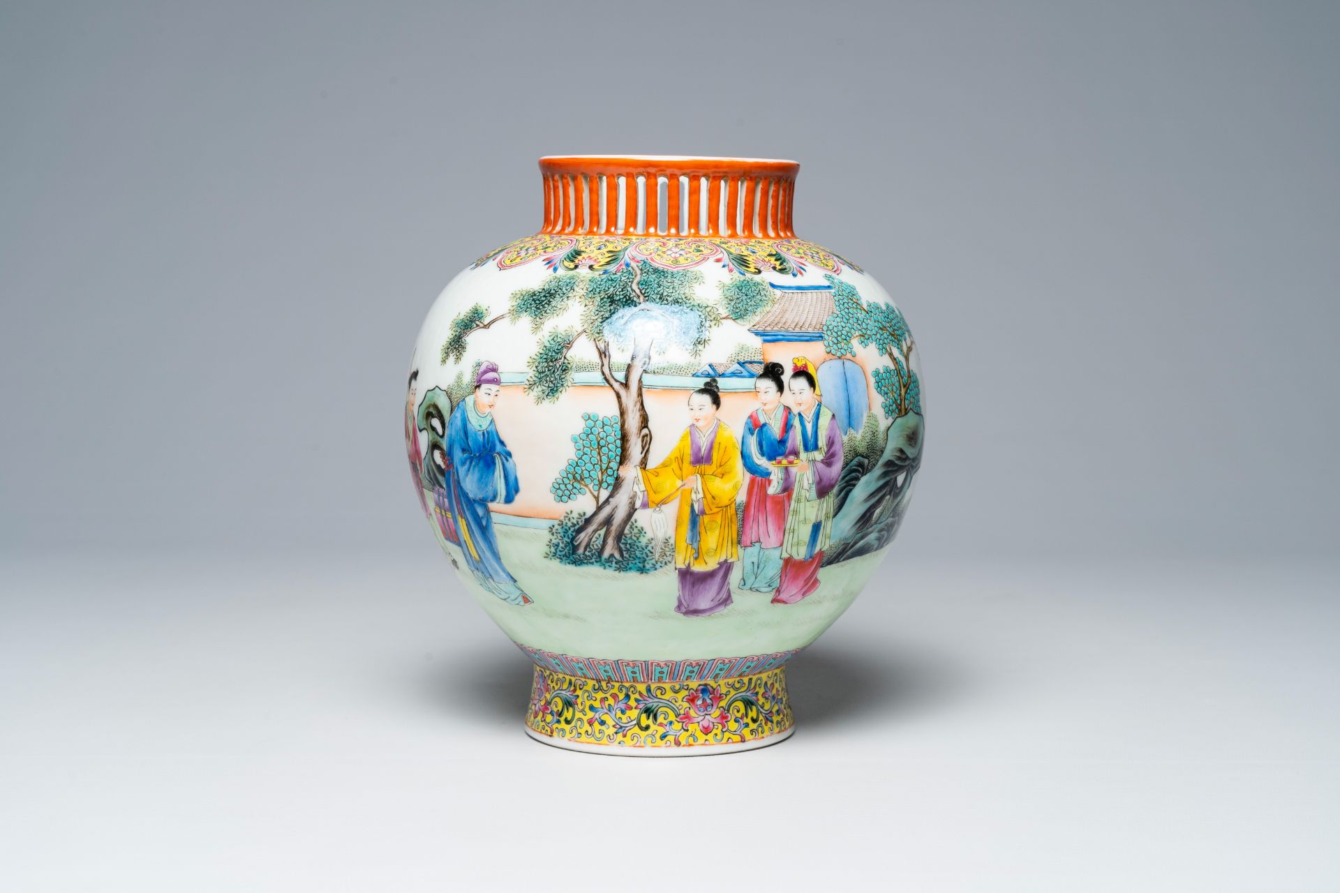 A Chinese famille rose vase with the welcoming of the travellers, Qianlong mark, Republic, 20th C.