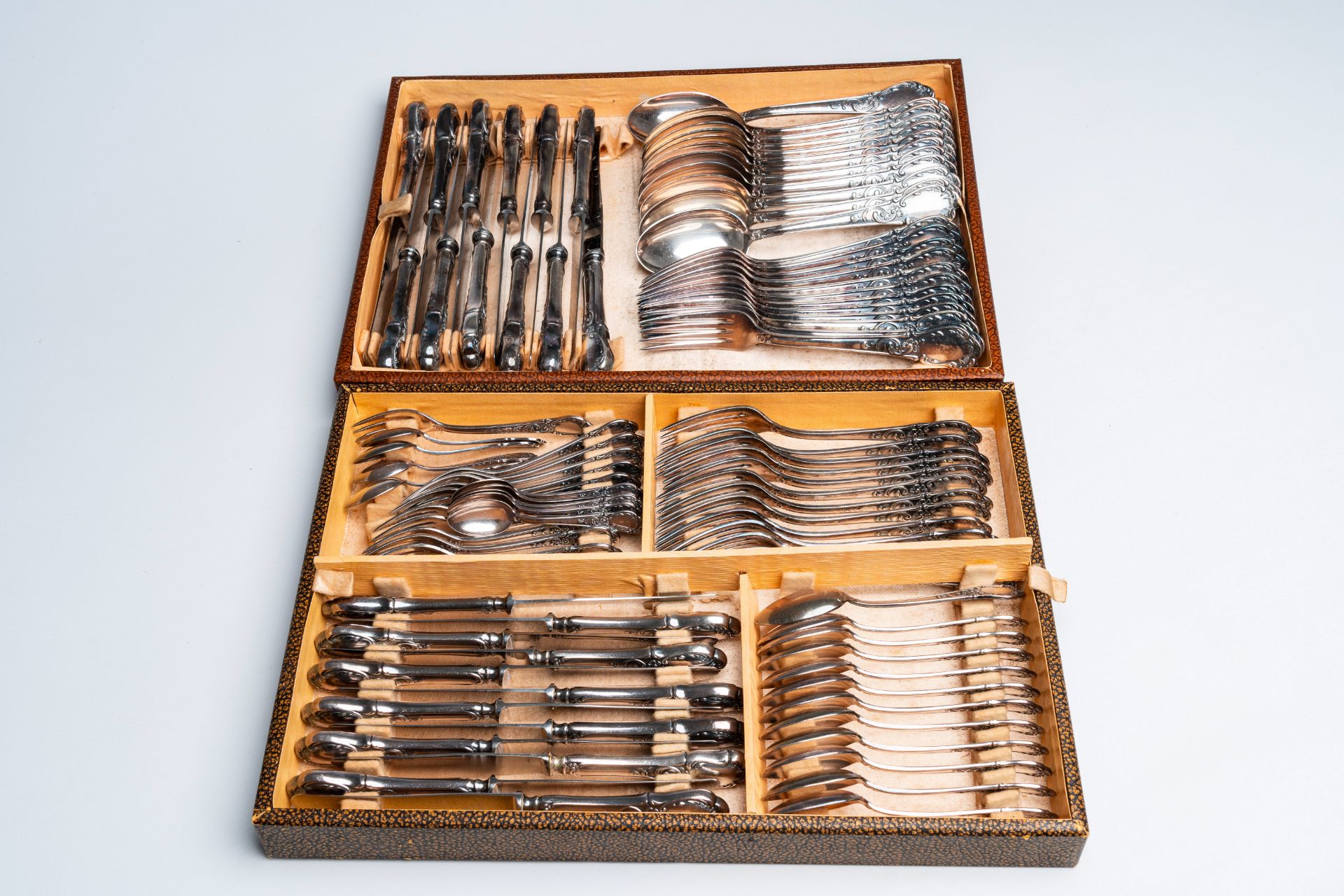 A 103-piece silver plated rococo style cutlery set with matching box, Picard & Wielputz, Germany, 20 - Image 3 of 12