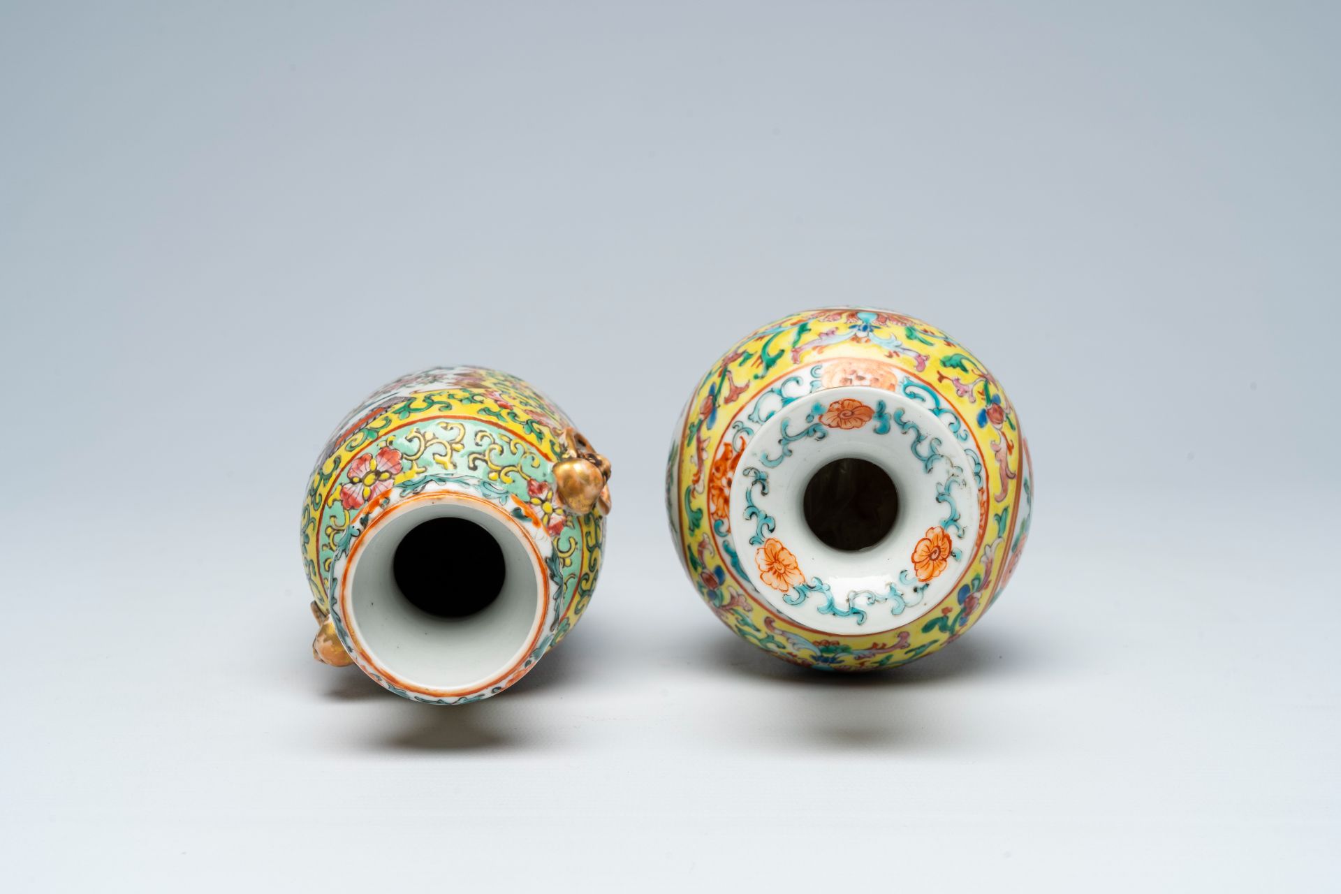 Two Chinese famille rose yellow ground vases with antiquities and floral design, 19th C. - Image 5 of 6