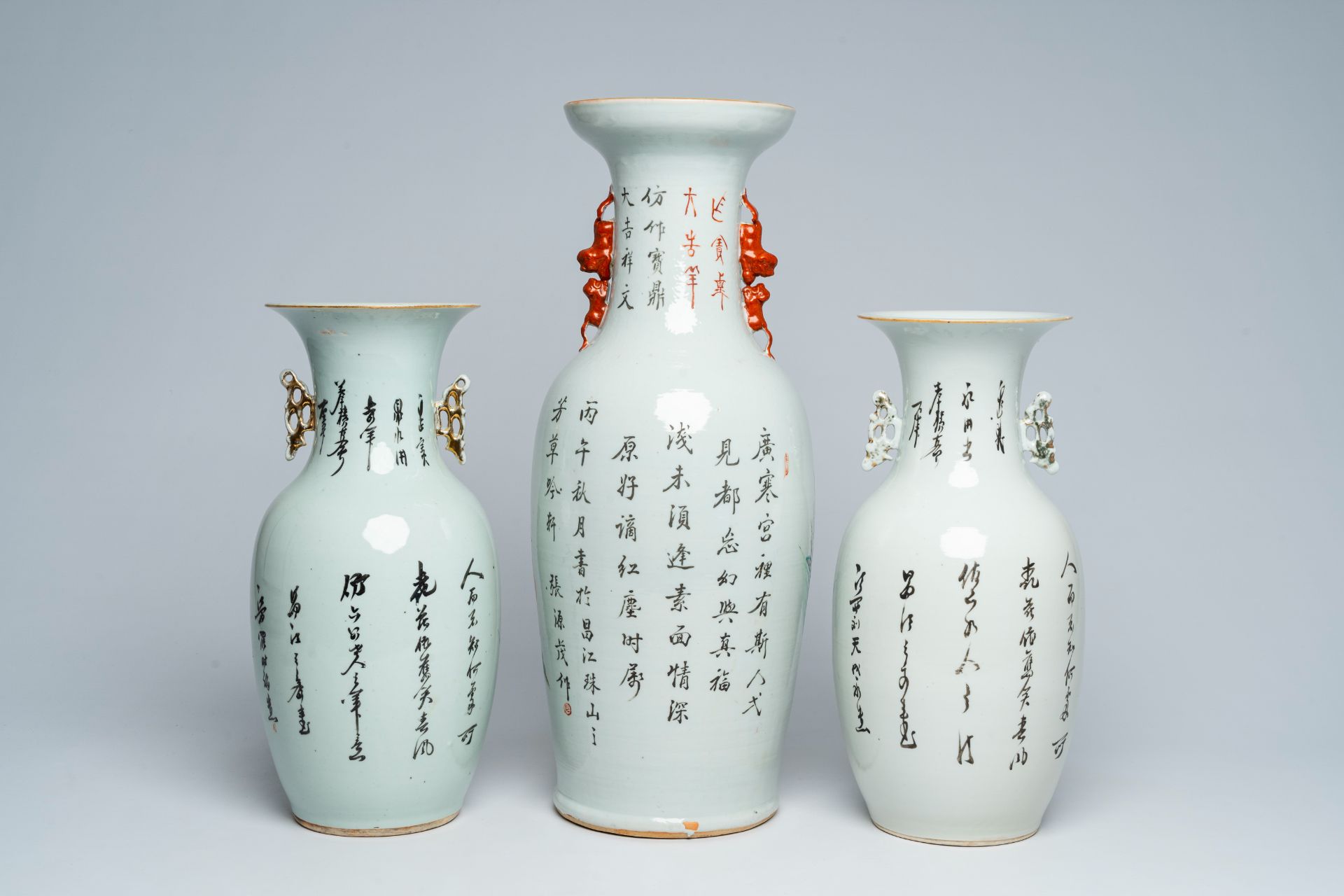Three Chinese famille rose and qianjiang cai vases with ladies in a garden, 19th/20th C. - Image 3 of 6