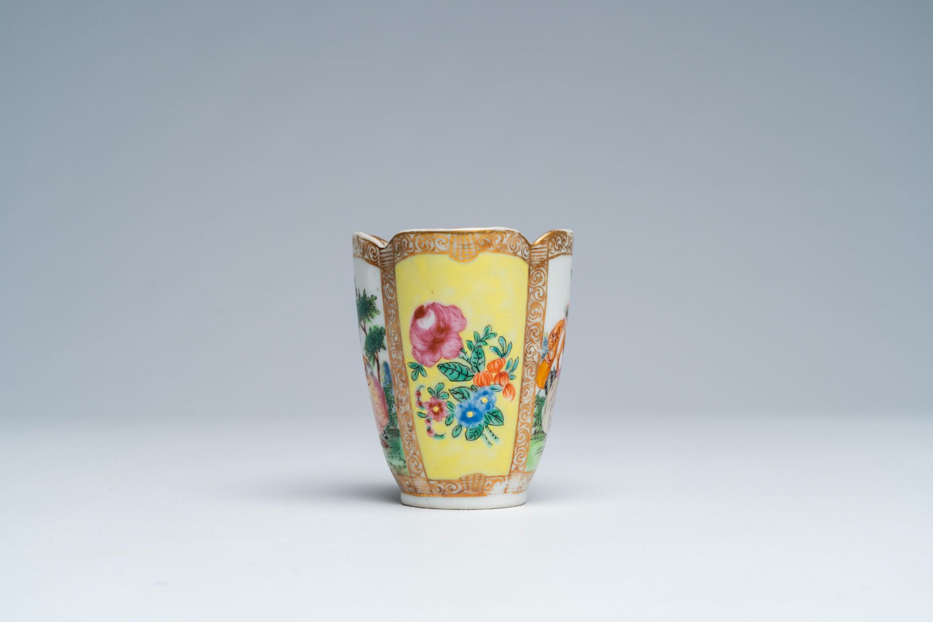 A Chinese famille rose Meissen style quatrefoil beaker and saucer with galant scenes, Augustus Rex m - Image 4 of 8