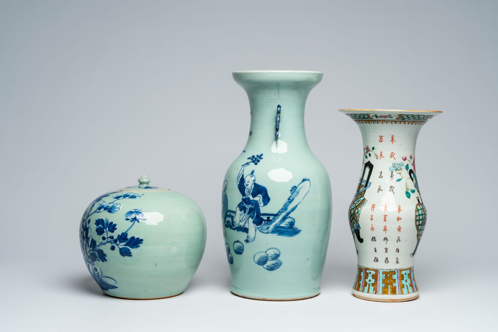 A Chinese blue and white celadon ground vase with figures in a garden, a ginger jar and a famille ro - Bild 3 aus 9