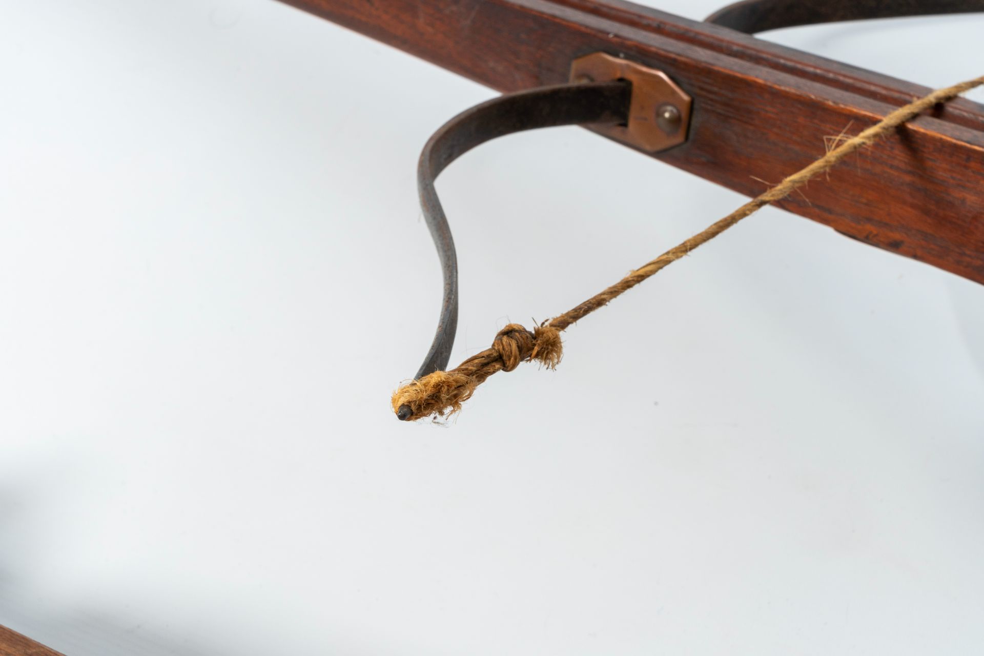 Three crossbows in the medieval manner and a bow tensioner, 19th/20th C. - Image 7 of 11