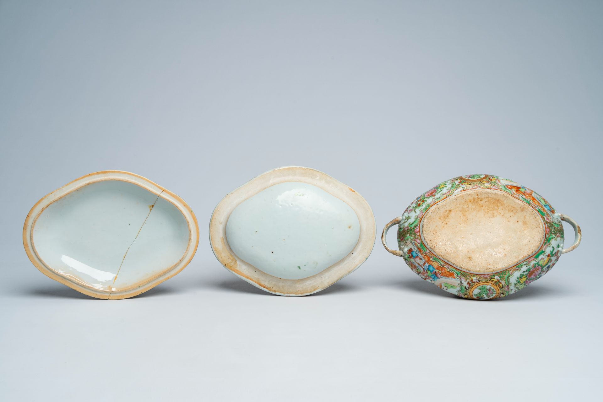 Three various Chinese famille rose bowls and a Canton tureen and cover with palace scenes and floral - Image 9 of 11
