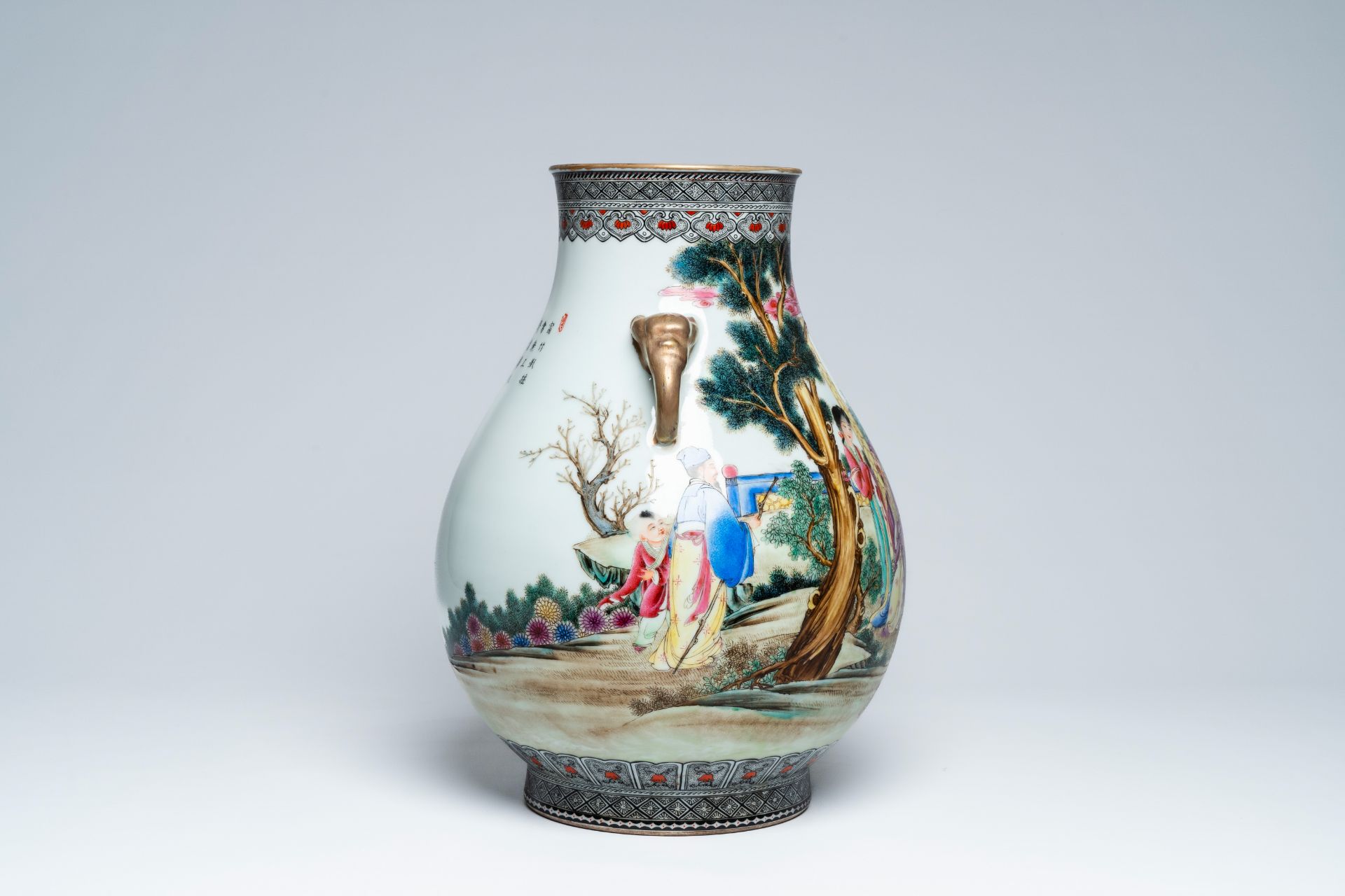 A Chinese famille rose 'hu' vase with go players and figures in a palace garden, Qianlong mark, 20th - Image 5 of 7