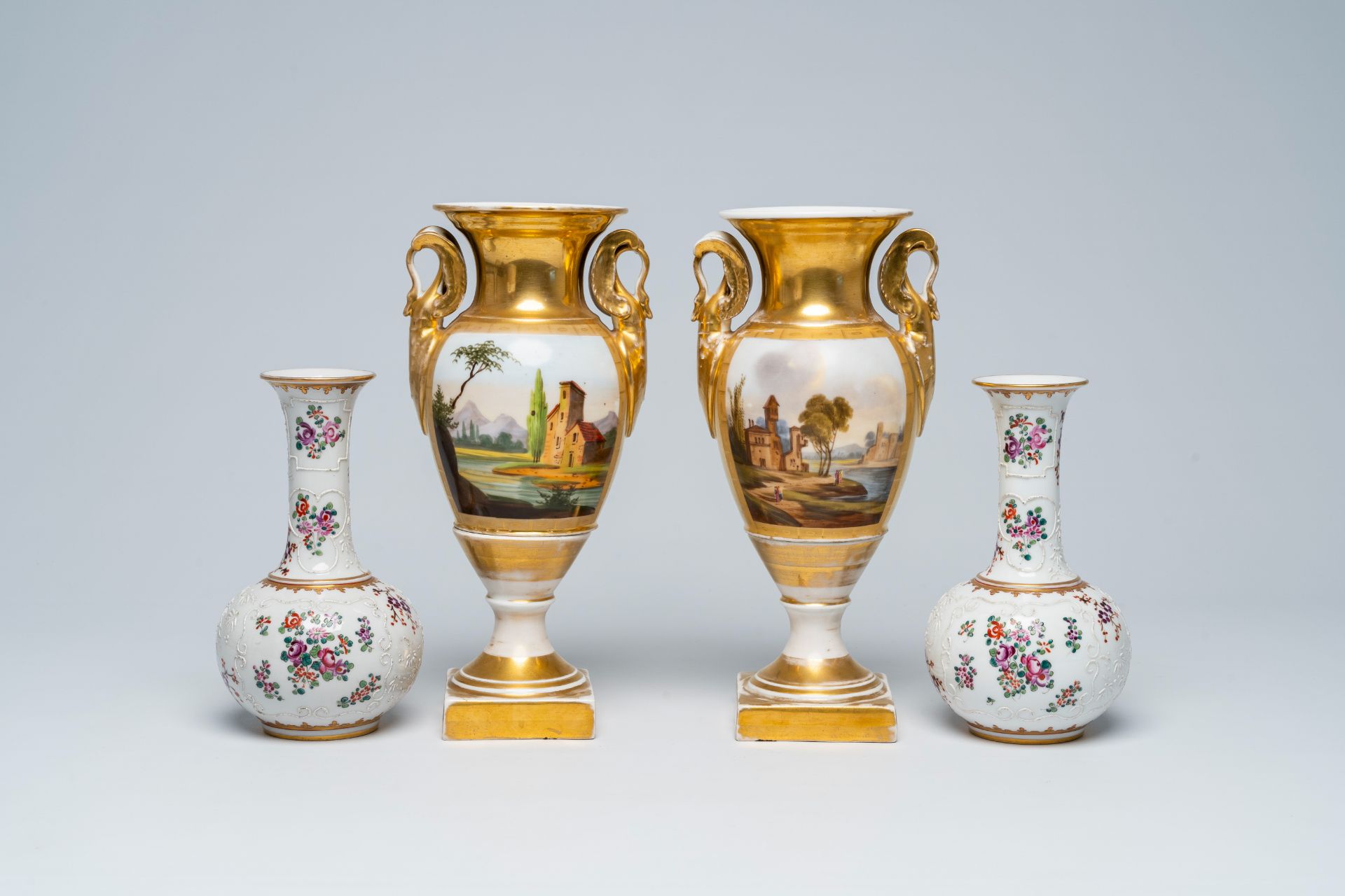 A pair of French gilt and polychrome vases and a pair of famille rose style vases with a coat of arm - Bild 4 aus 8