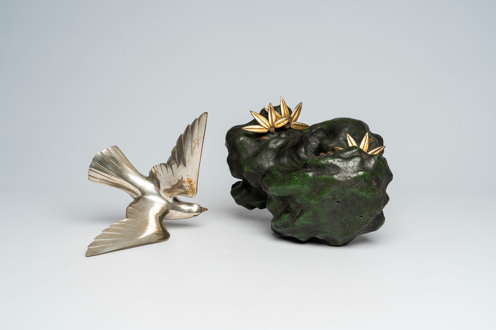 A Japanese patinated and silver-plated metal okimono of an eagle on a rock, signed Hidemasa, 20th C. - Image 15 of 17