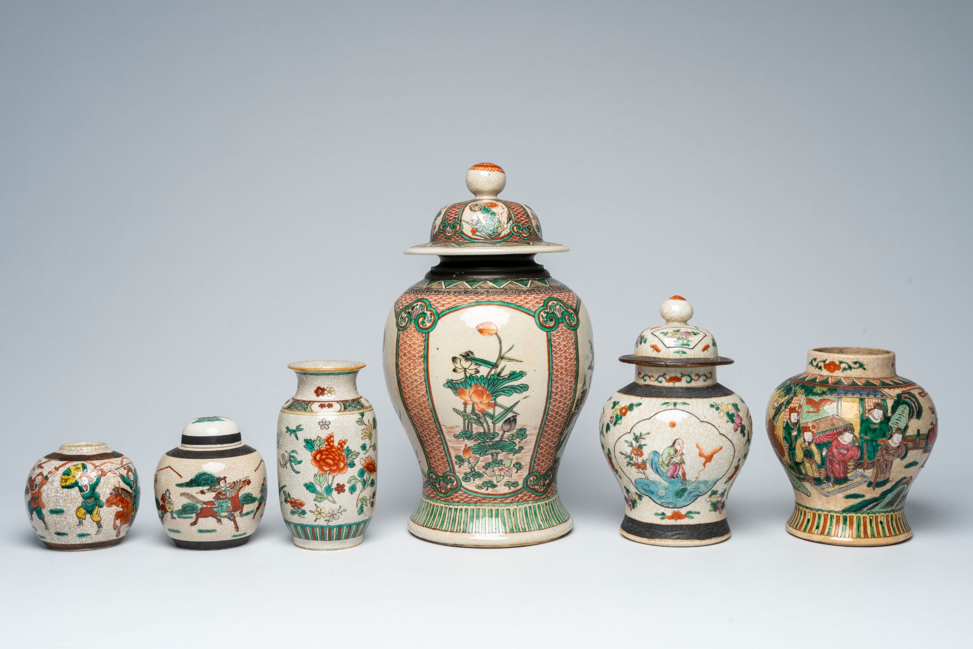 A varied collection of Chinese Nanking crackle glazed famille rose and verte porcelain, 19th/20th C. - Image 2 of 9