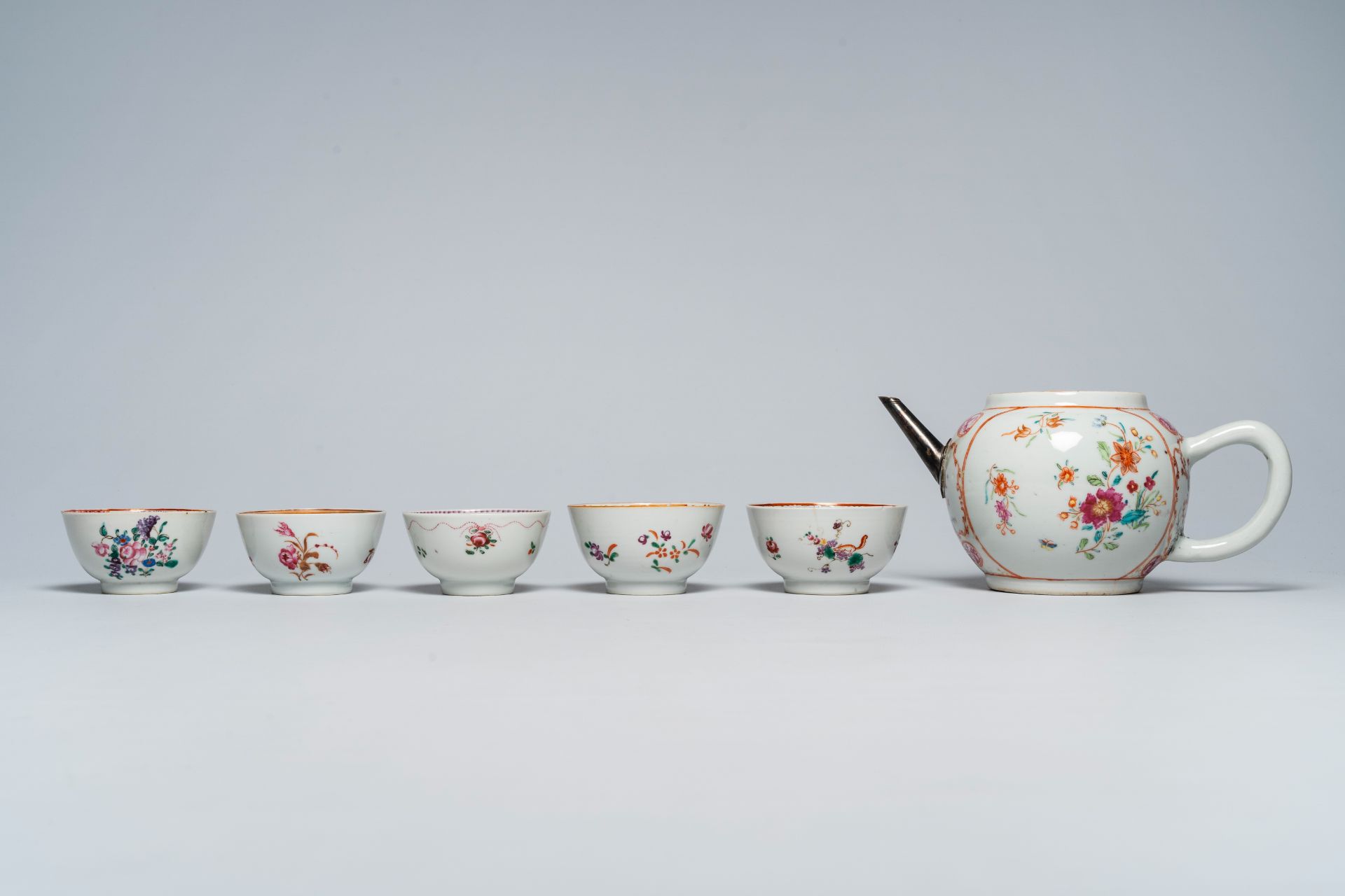 A varied collection of Chinese famille rose porcelain with floral design, Qianlong - Image 4 of 9