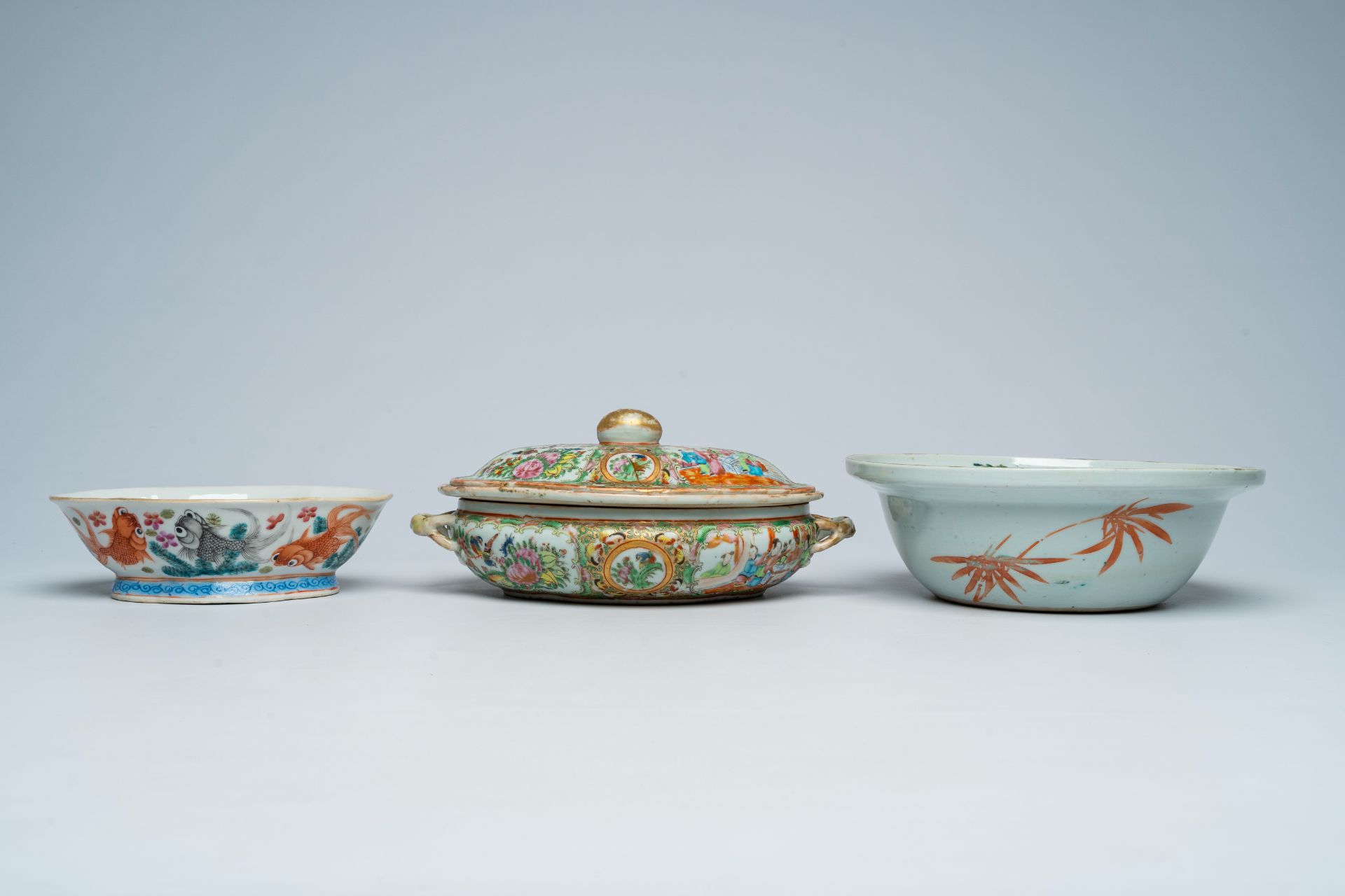 Three various Chinese famille rose bowls and a Canton tureen and cover with palace scenes and floral - Image 4 of 11