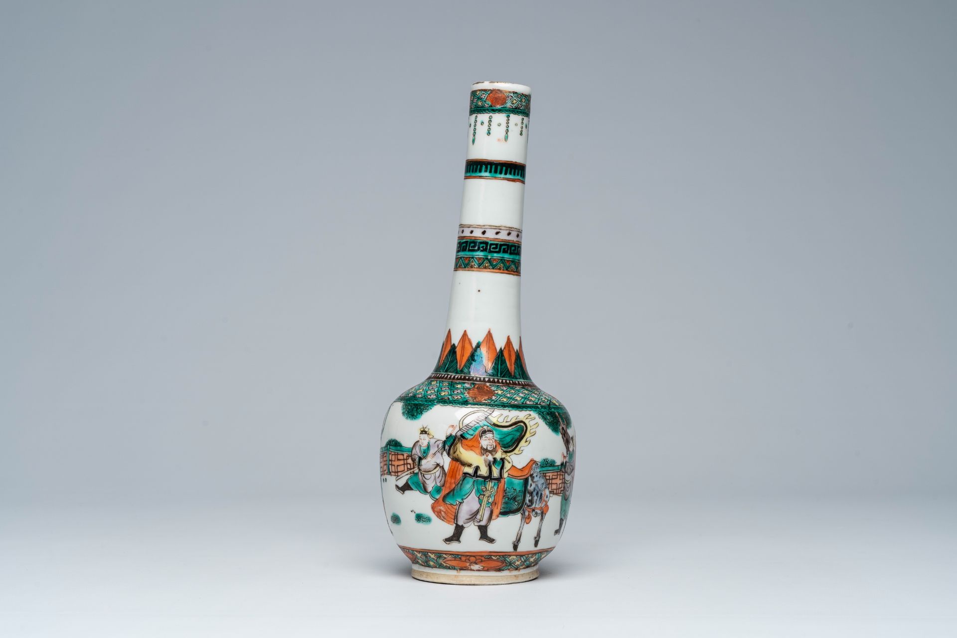 A Chinese famille verte vase with figures in a garden, Kangxi mark, 19th C. - Image 5 of 7