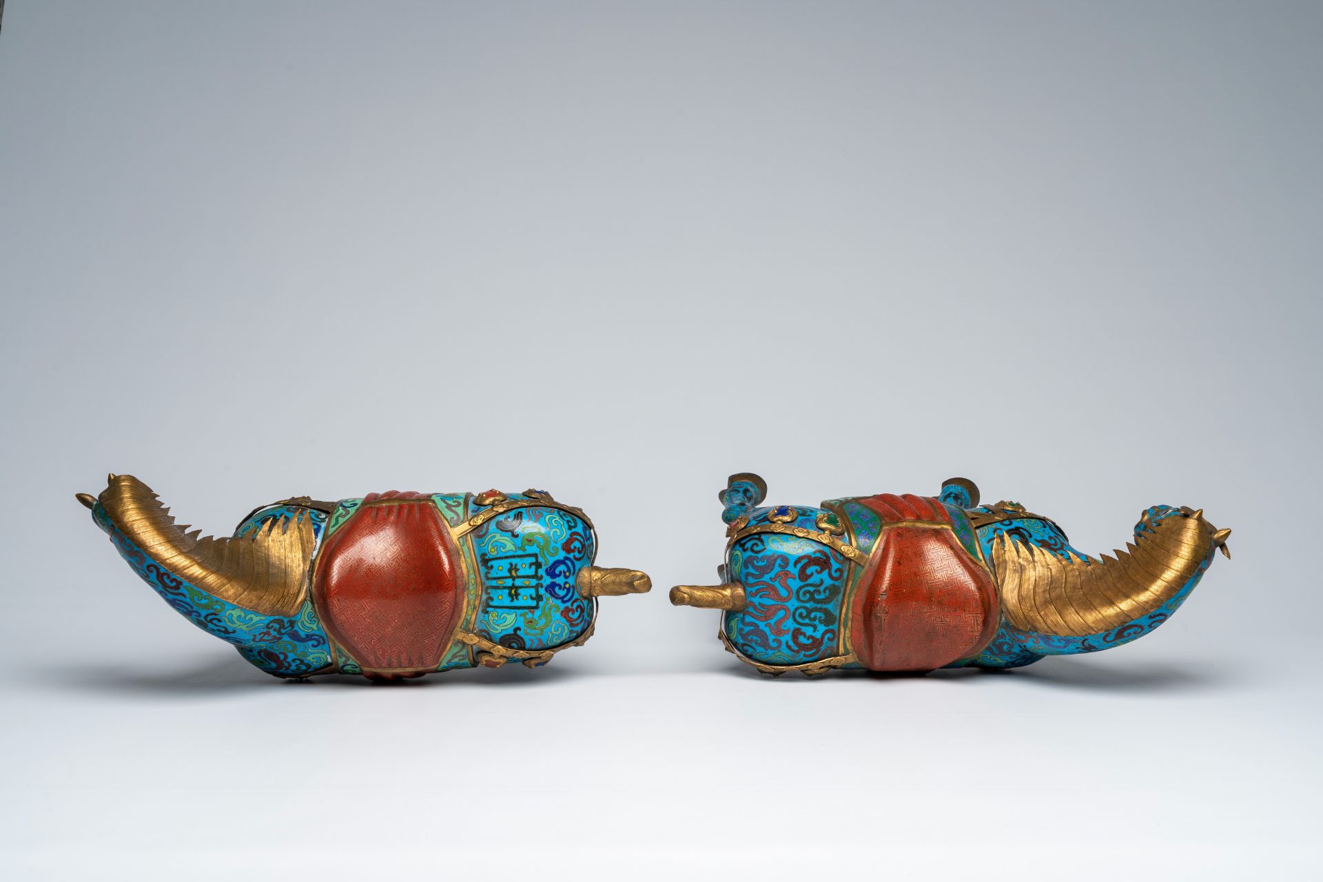 A pair of Chinese cloisonnÃ© horses, 20th C. - Image 5 of 6