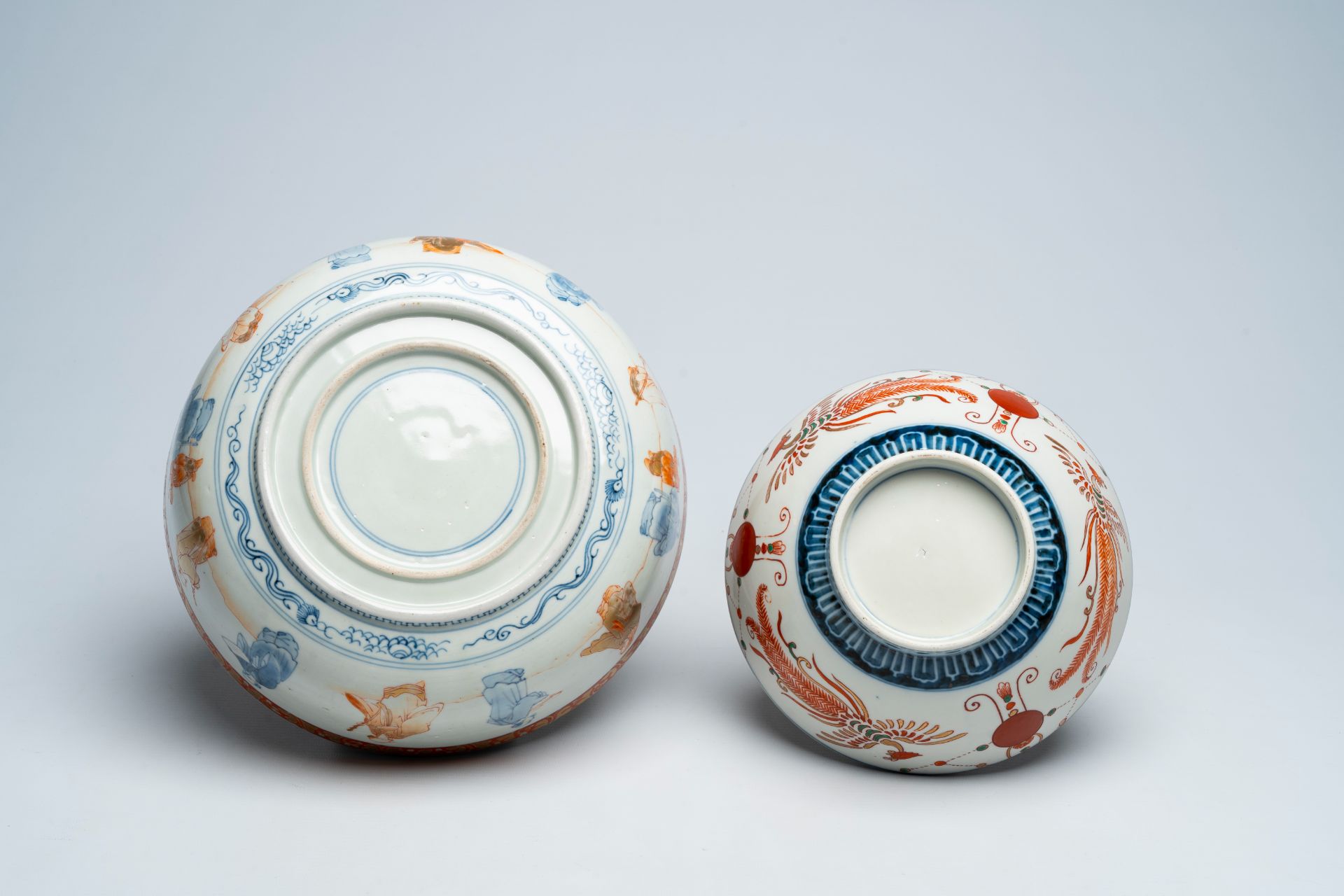 A Japanese Imari 'sages' bowl and a bowl with sailing ships and phoenixes, Meiji, 19th C. - Image 3 of 7