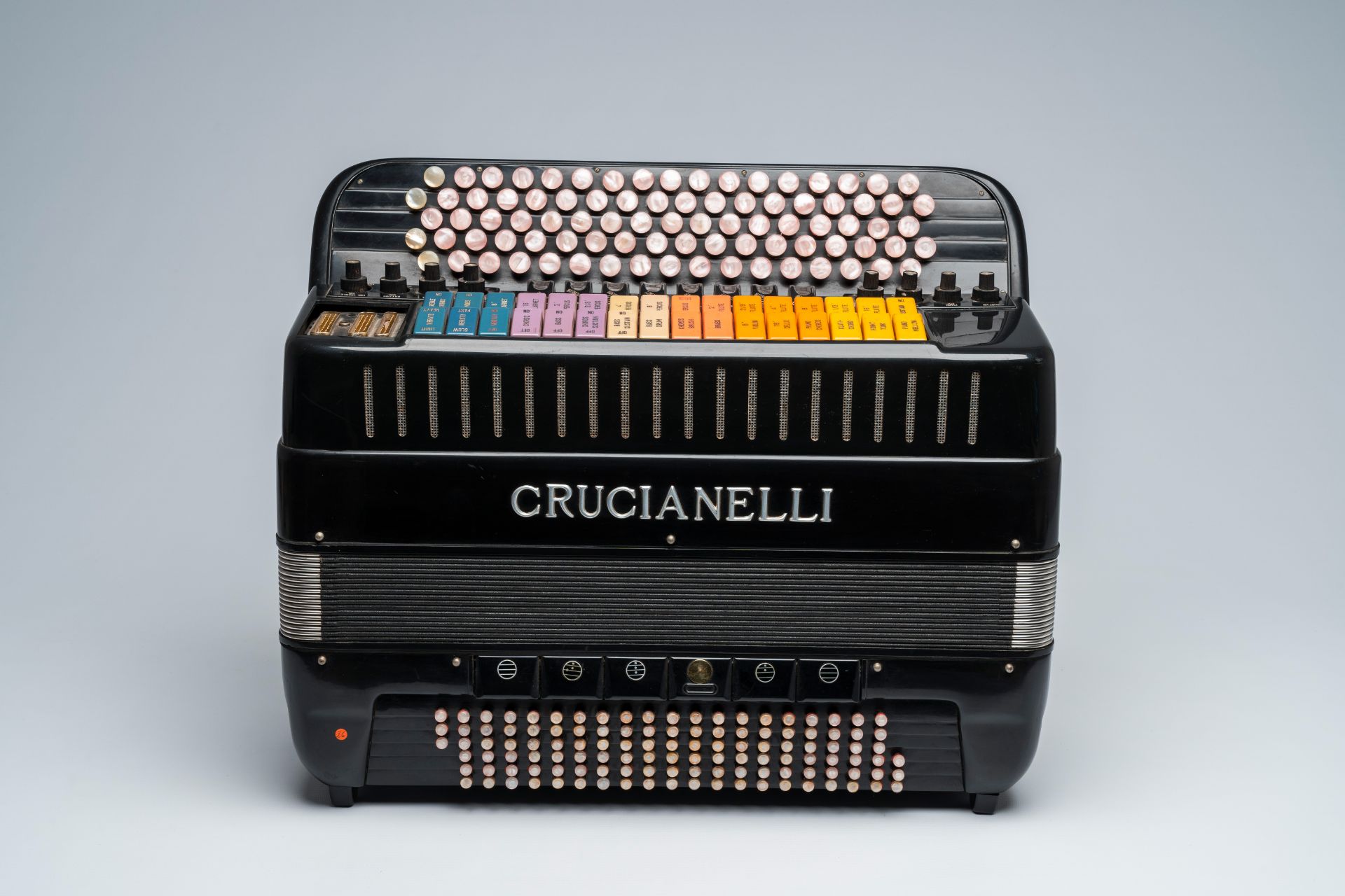 An Italian 'Crucianelli' chromatic accordion with button keyboard, ca. 1950 - Image 3 of 5