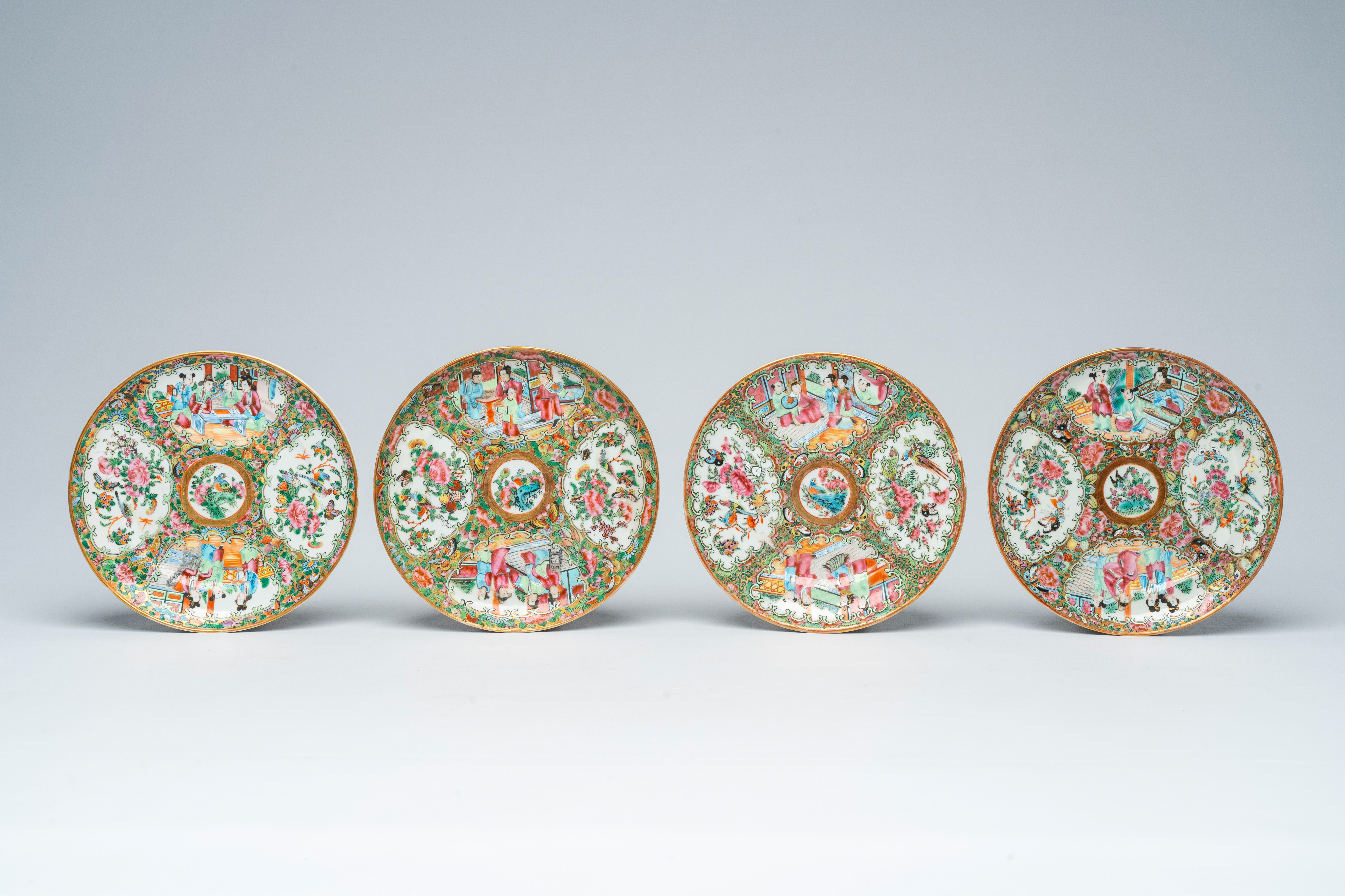 Eleven Chinese Canton famille rose plates with palace scenes and floral design, 19th C. - Bild 2 aus 7