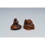 Two various Japanese wood netsuke, Meiji, 19th/20th C.