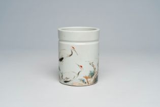 A Chinese qianjiang cai 'cranes' brush pot, 20th C.