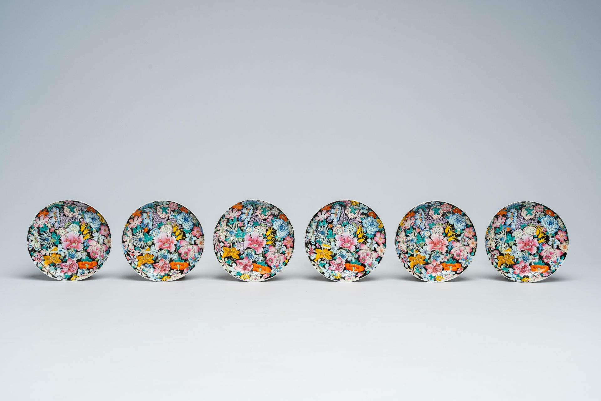 A Chinese fifteen-piece famille rose 'millefleurs' tea set with matching case, Guangxu mark, 20th C. - Image 19 of 20