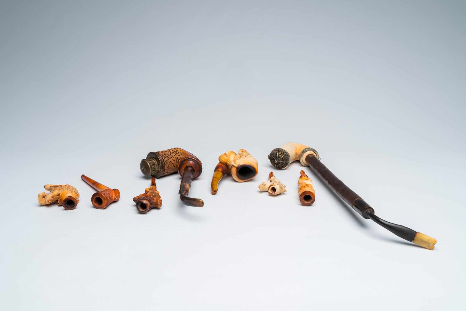 A varied collection of meerschaum pipes with different depictions, various origins, 19th/20th C. - Image 8 of 9