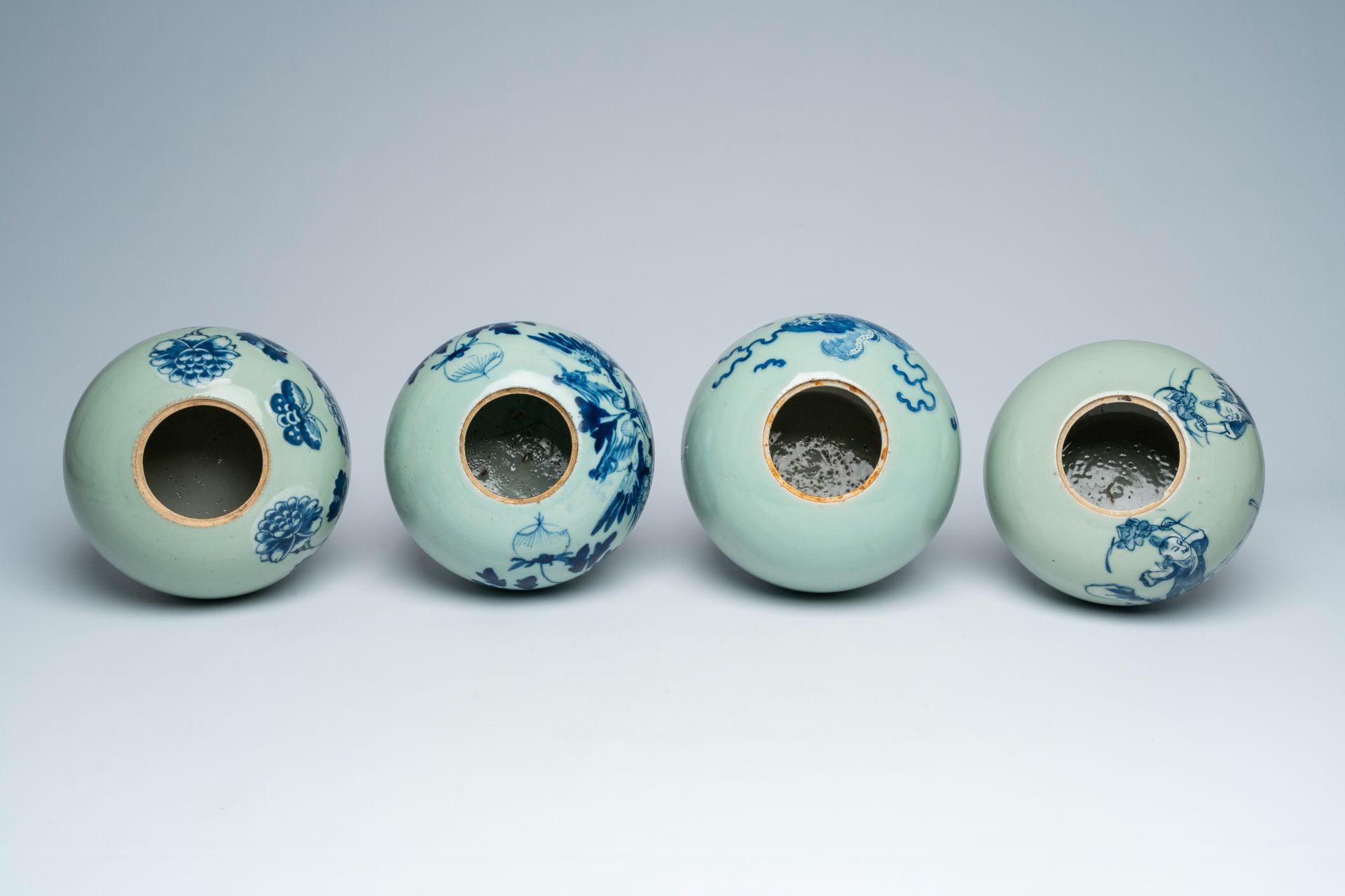 Four various Chinese blue and white celadon ground jars and covers, 19th C. - Image 6 of 9