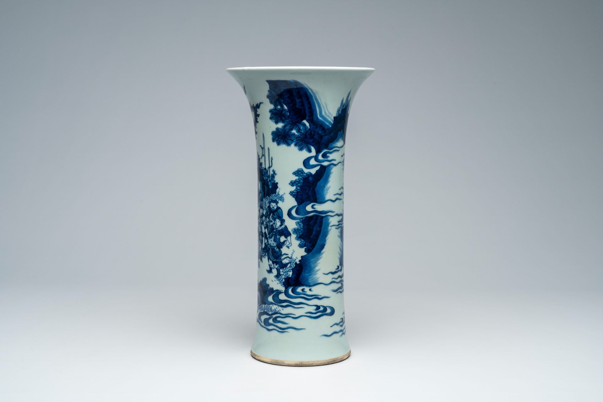 A Chinese blue and white Transitional style beaker vase with warriors in a landscape, 20th C. - Image 2 of 6