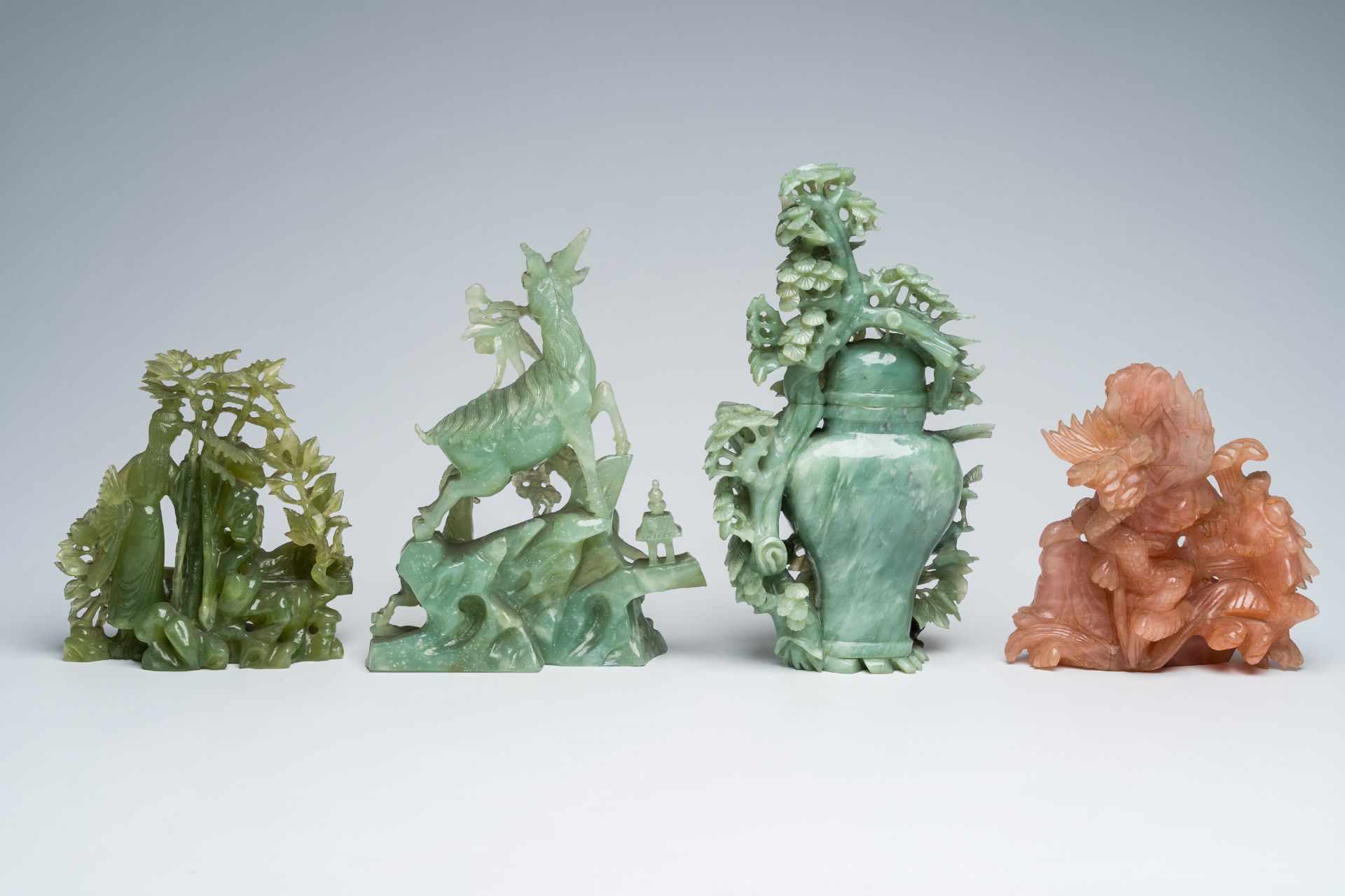 Four various Chinese hardstone carvings, 20th C. - Image 3 of 9