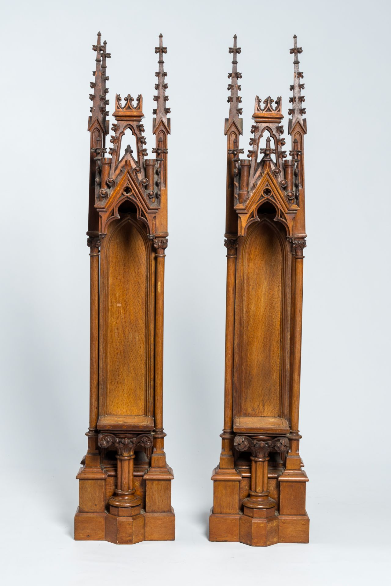 A pair of French Gothic revival oak sculpture niches, late 19th C. - Image 2 of 5