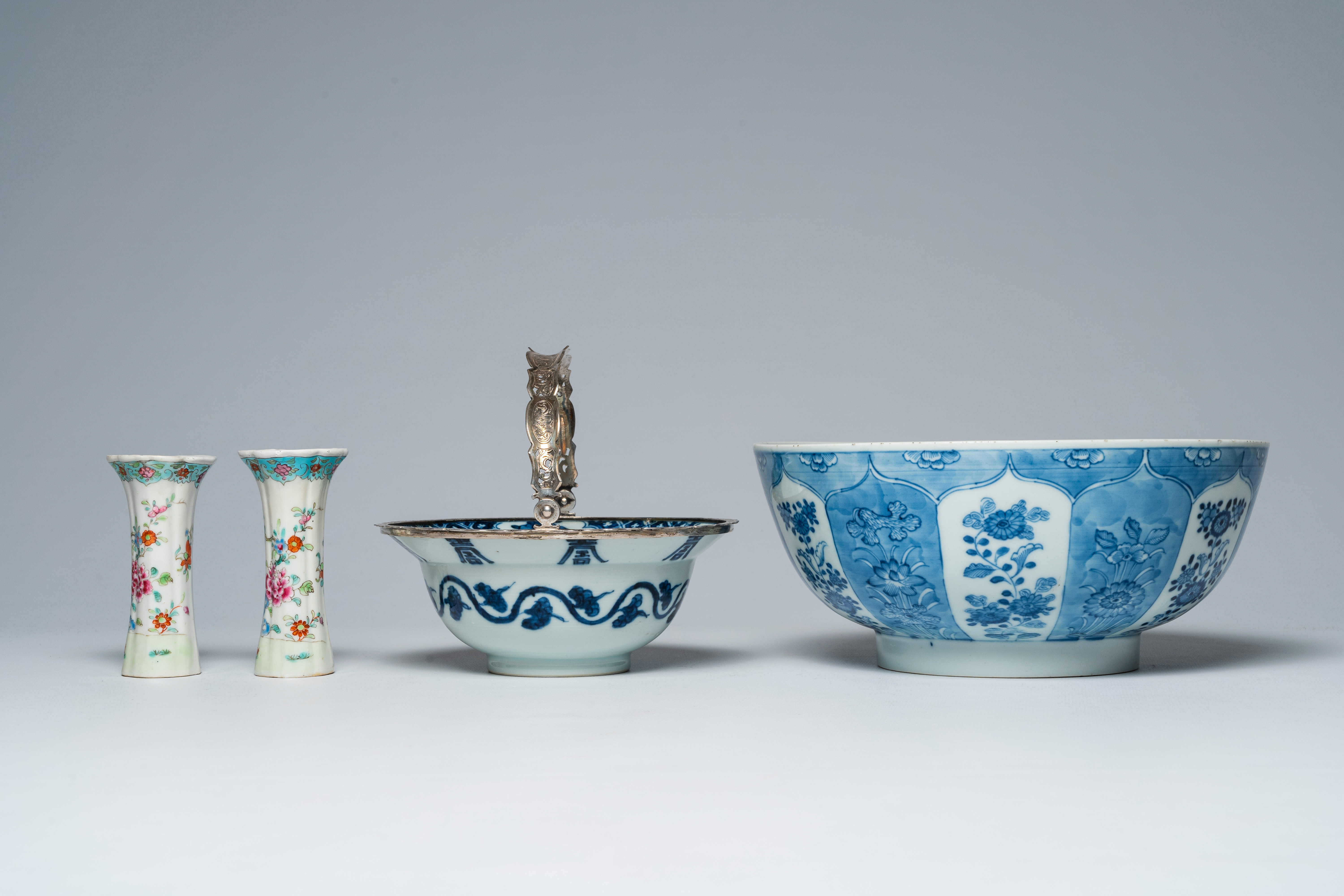 Two Chinese blue and white bowls and a pair of famille rose vases, Kangxi/Qianlong - Image 5 of 7