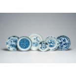 Five Chinese blue and white plates and a bowl, Wanli and later