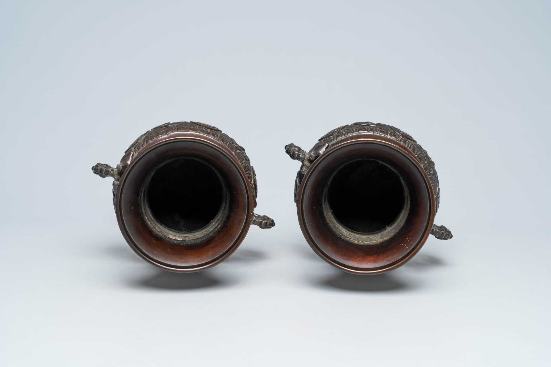 A pair of Japanese bronze vases with Tokugawa medallions in relief, Meiji, 19th C. - Image 6 of 7