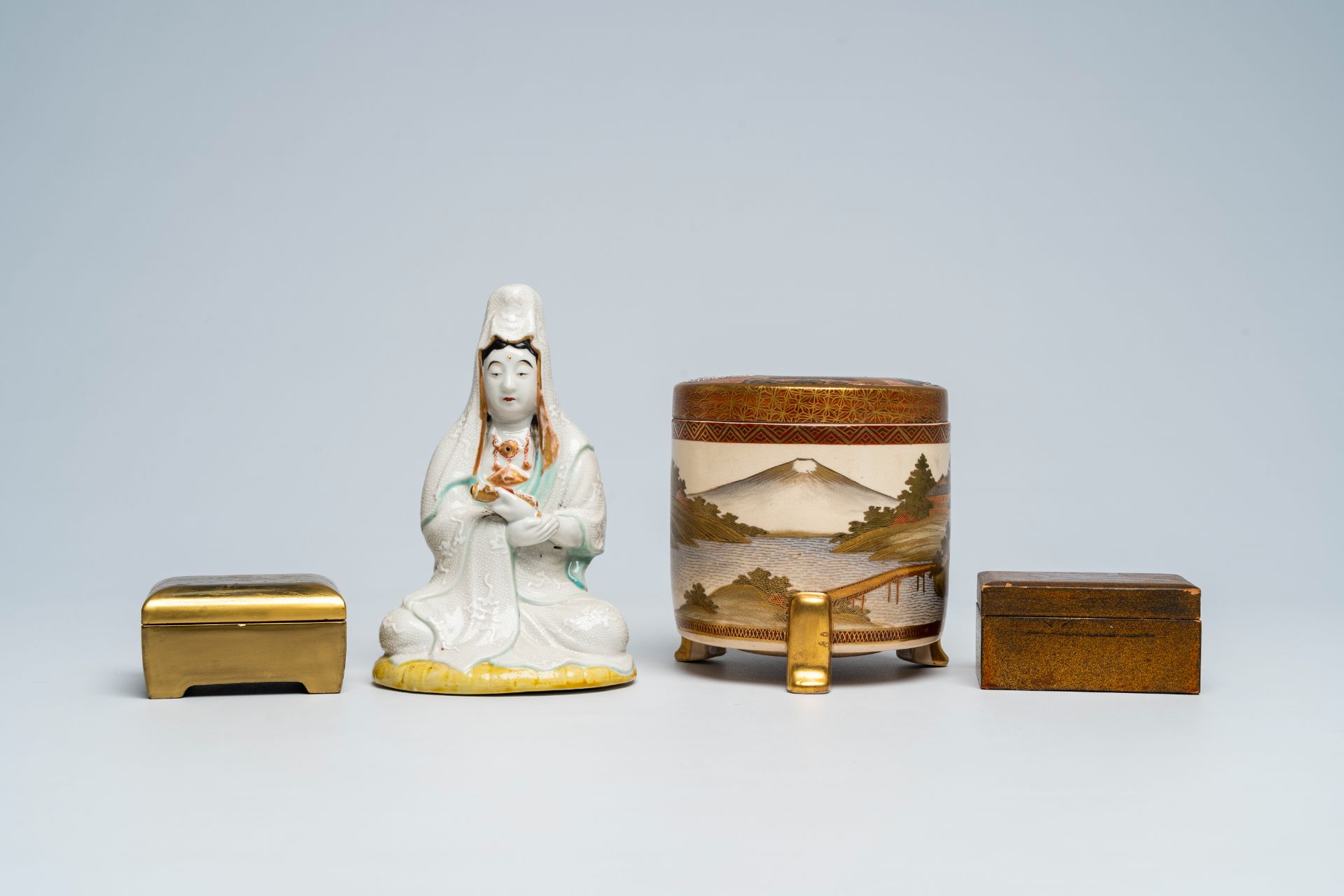 Two Japanese lacquered boxes and covers, a Satsuma jar and cover and various polychrome porcelain, M - Image 5 of 10