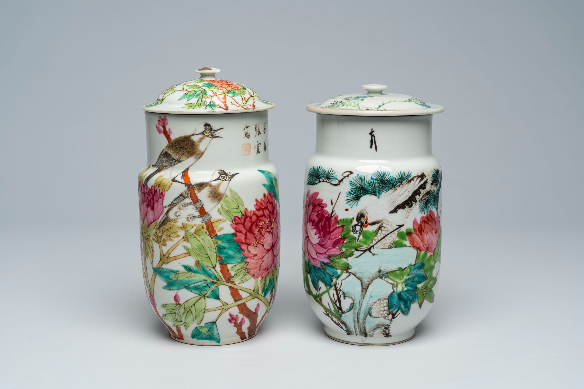 Two Chinese qianjiang cai jars and covers with birds among blossoming branches, 19th/20th C. - Image 8 of 8