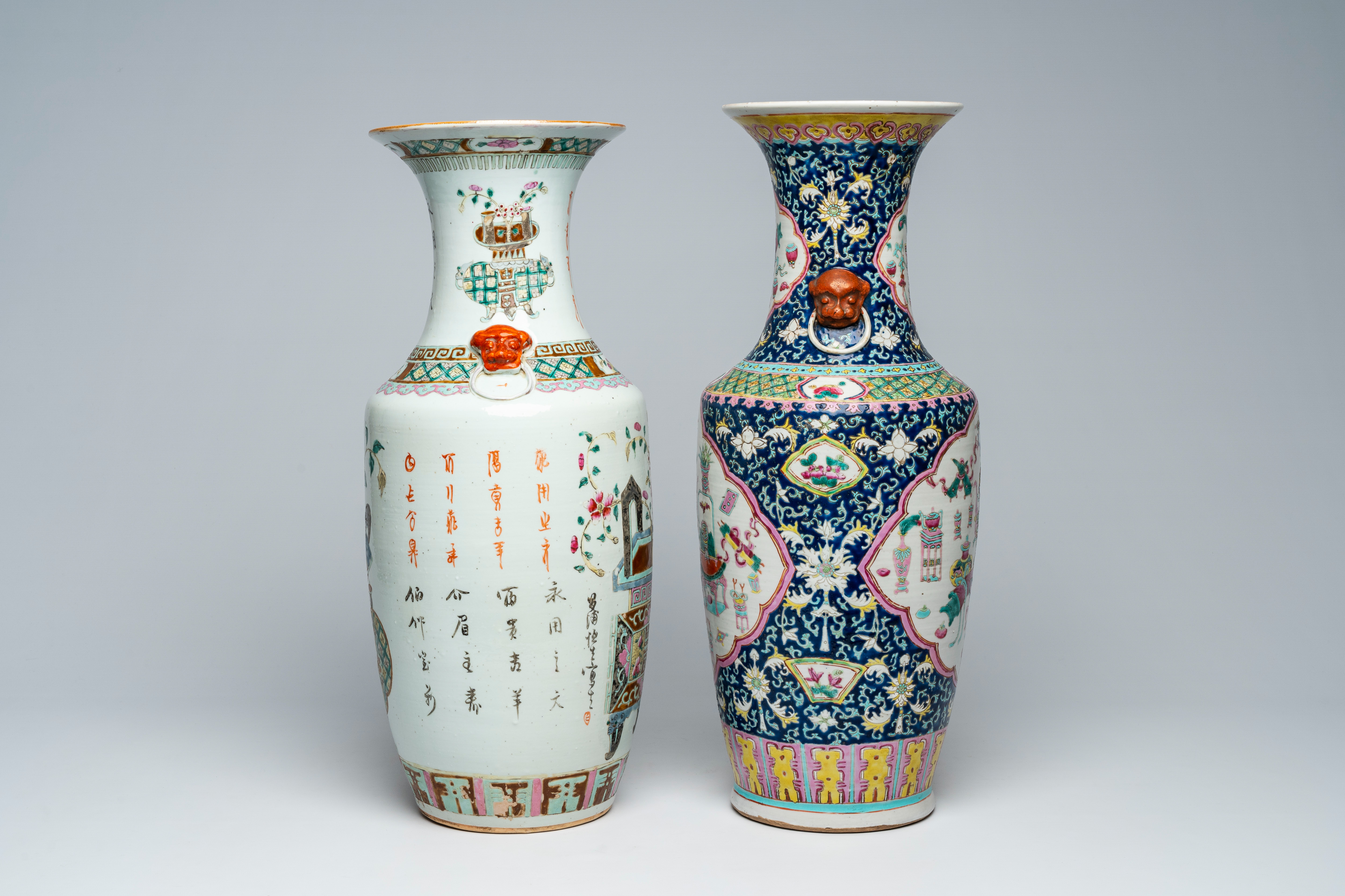 Two Chinese famille rose vases with flower baskets and antiquities design, 19th C. - Bild 4 aus 6