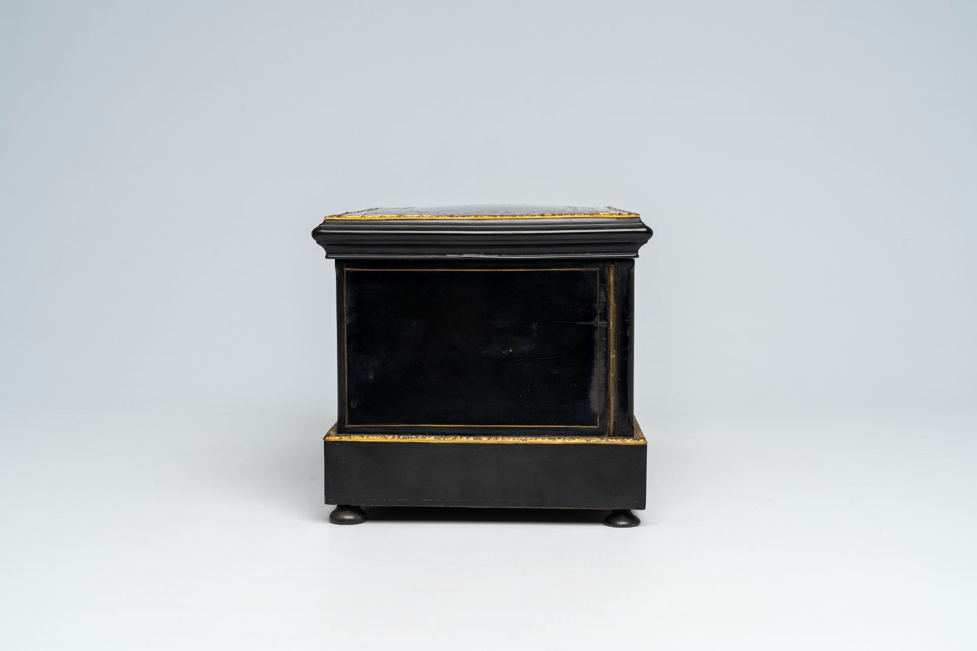 A French Historicism bronze mounted ebonised wooden tortoiseshell, mother-of pearl and brass marquet - Image 7 of 9