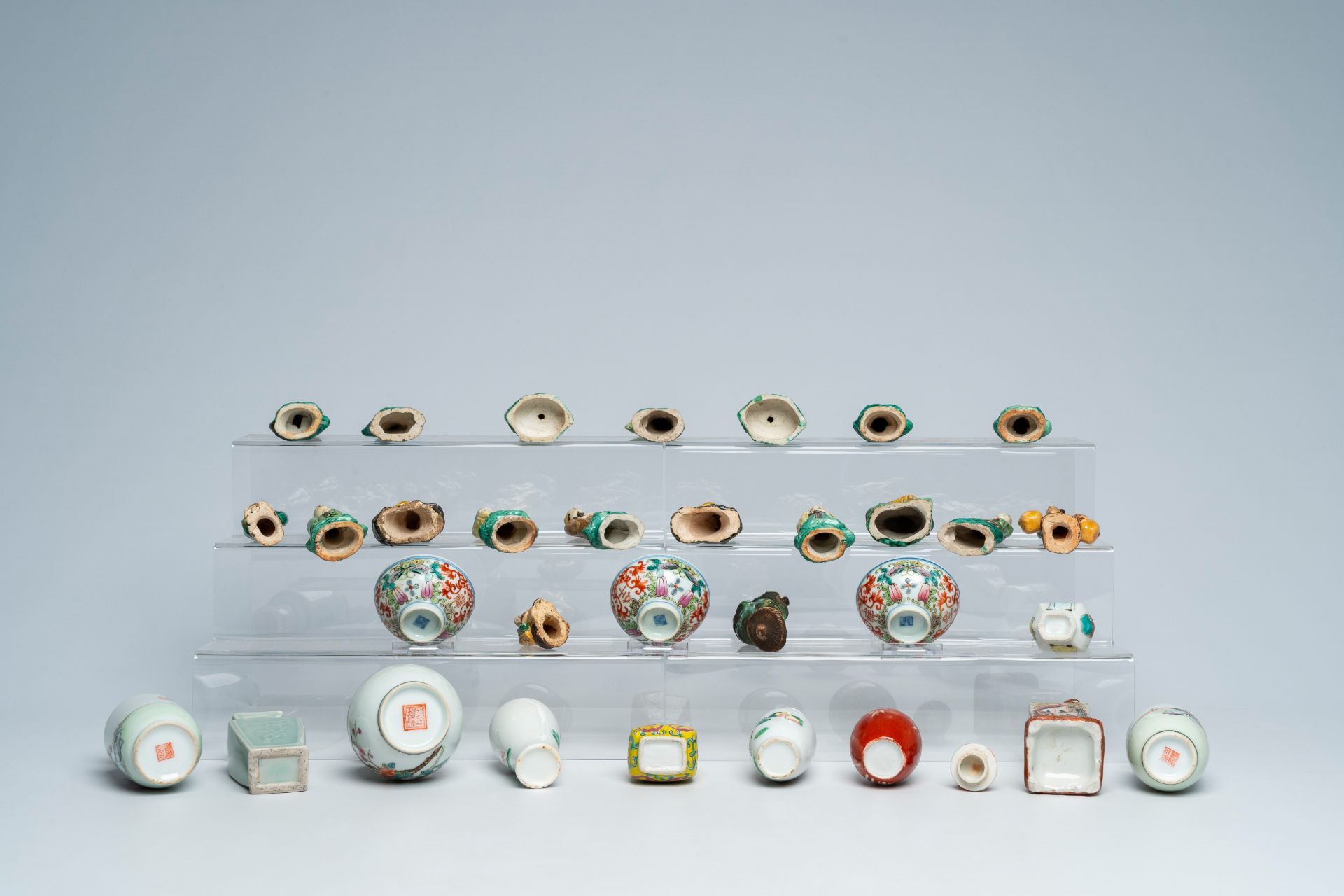 A varied collection of Chinese famille rose and celadon doll's house miniature vases and sancai glaz - Image 8 of 8