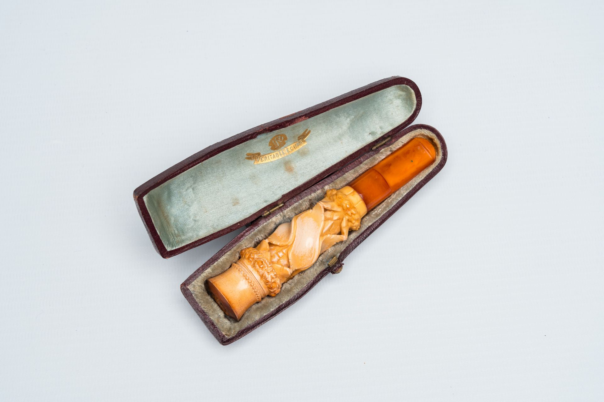 A varied collection of meerschaum pipes with different depictions, various origins, 19th/20th C. - Image 7 of 9