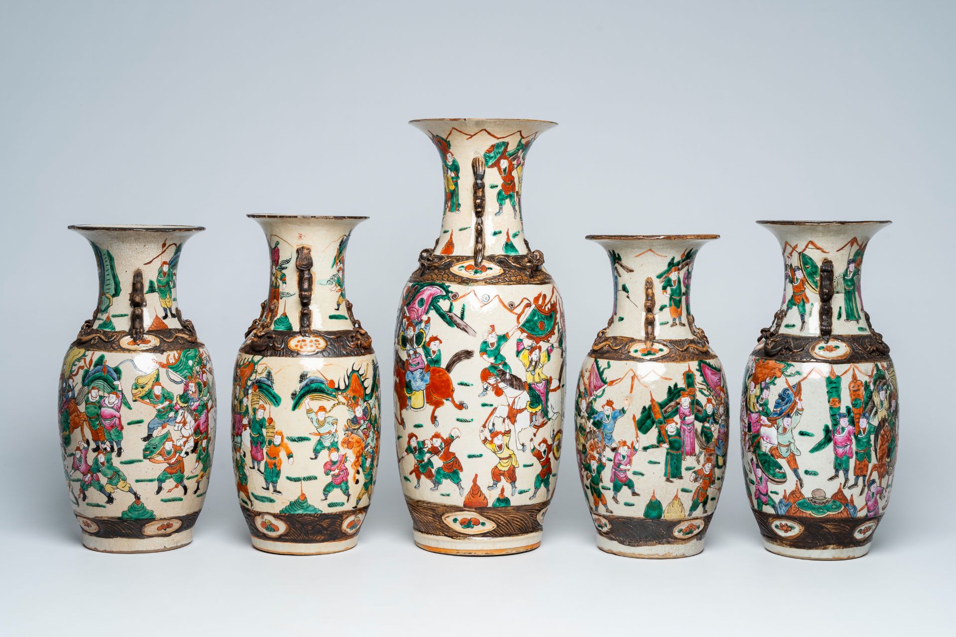 Five Chinese Nanking crackle glazed famille rose vases with warrior scenes, 19th/20th C. - Image 4 of 6