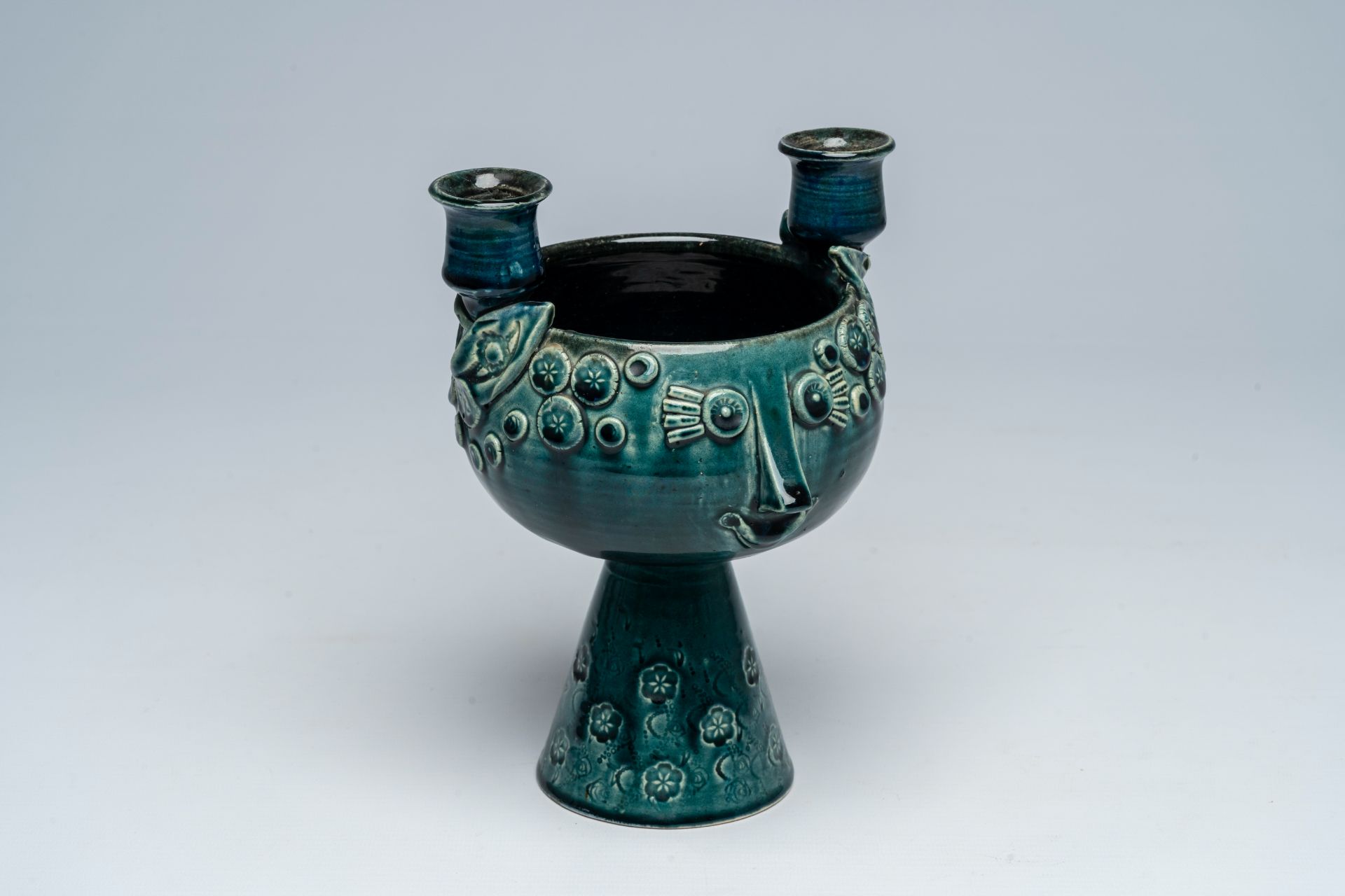 BjÃ¶rn Wiinblad (1918-2006): A Rosenthal turquoise glazed centrepiece in the shape of a bowl on foot - Bild 2 aus 8