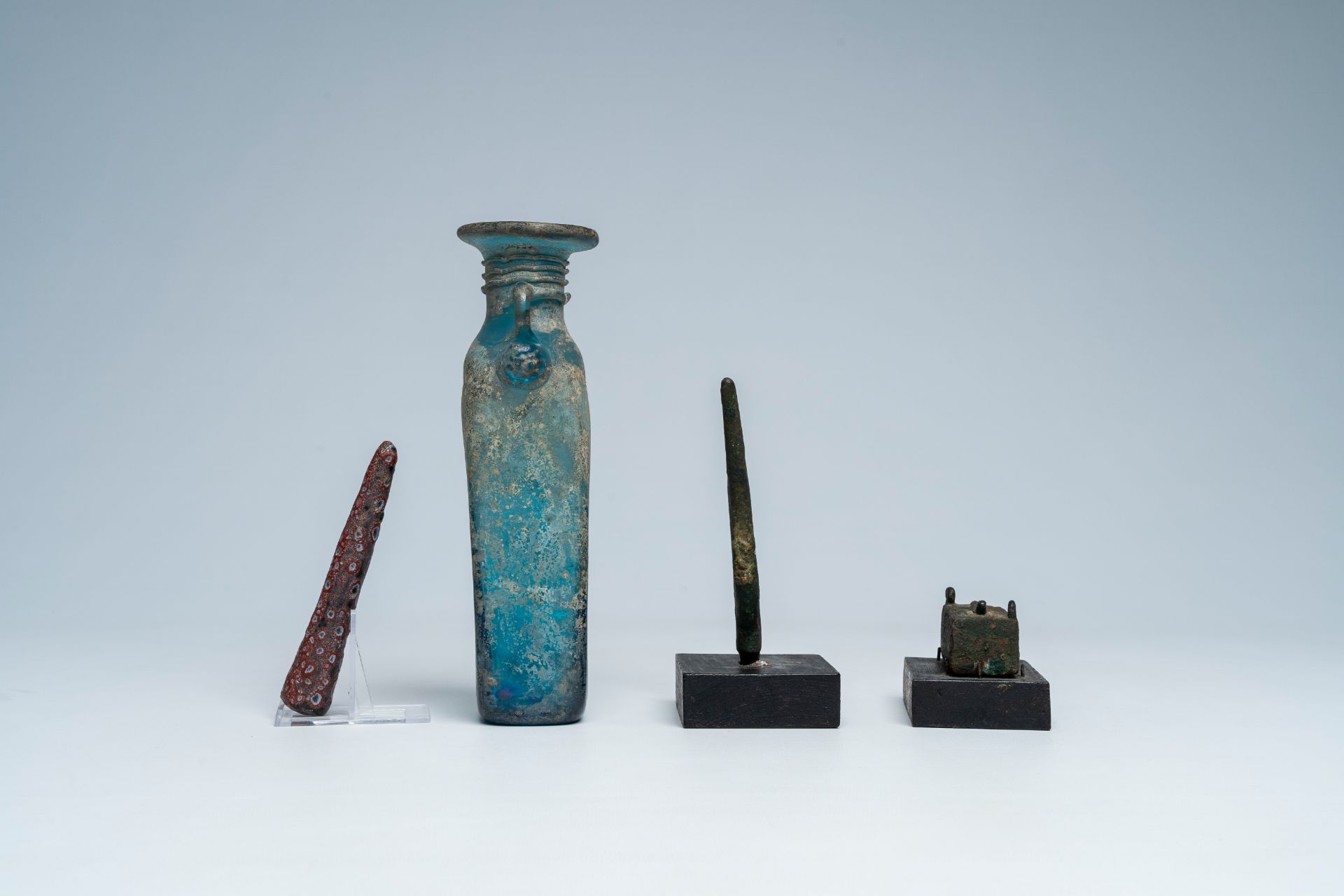 A varied collection of archaeological finds and a blue glass bottle with glass thread design, possib - Image 4 of 8