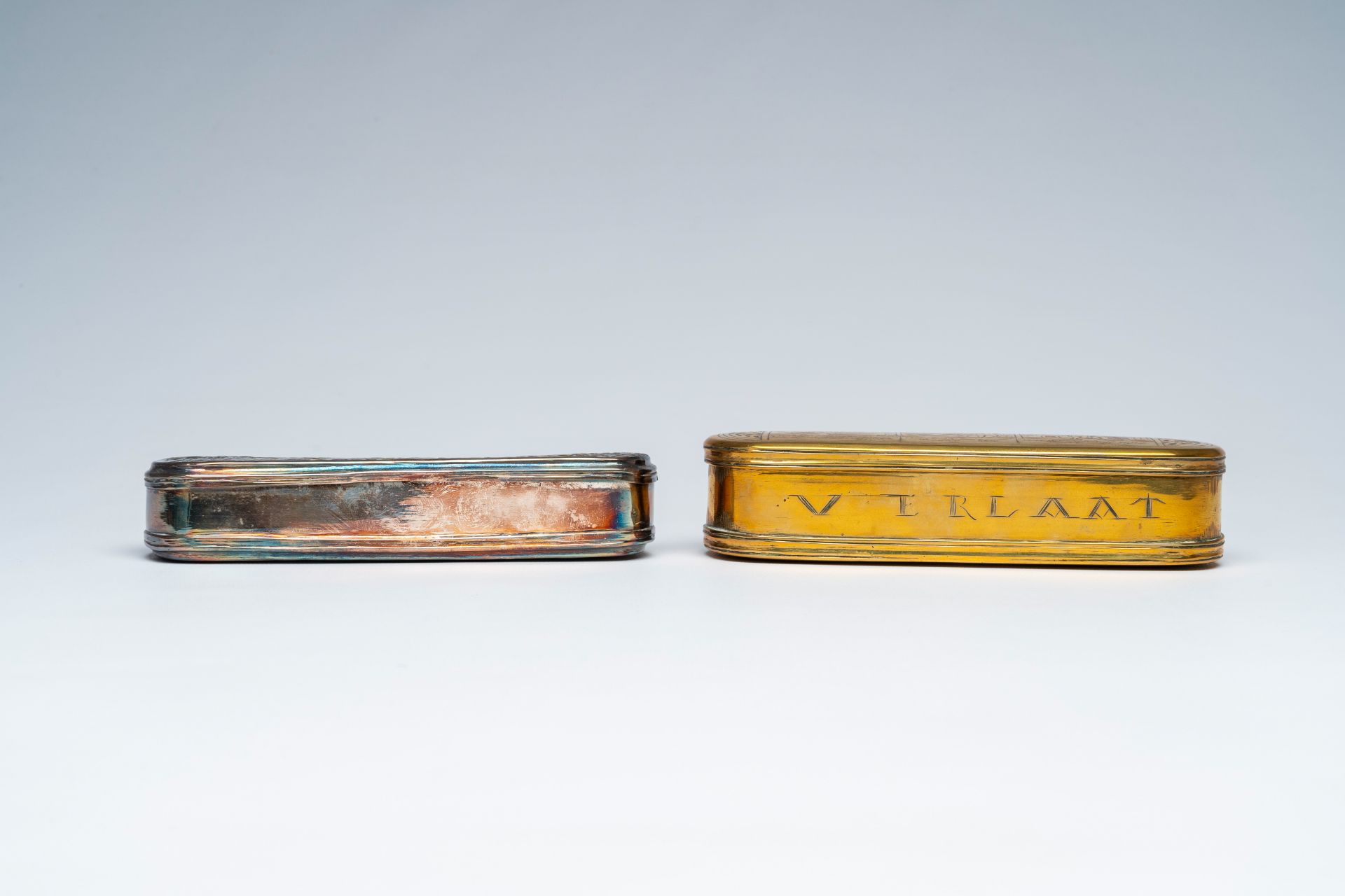 A German silver tobacco box with hunting scenes and an engraved Dutch brass box, 18th/19th c. - Image 3 of 12