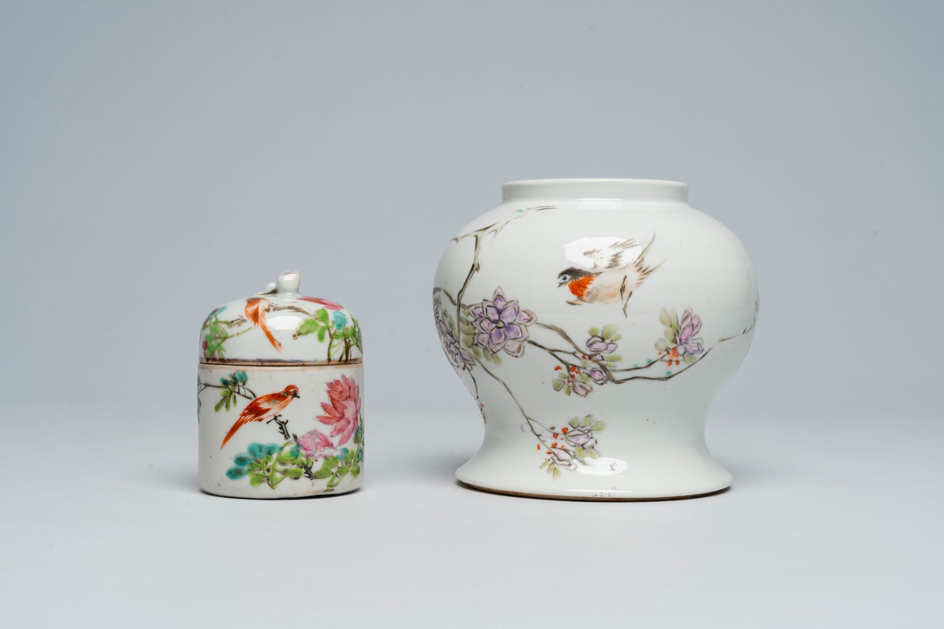 A Chinese qianjiang cai jar and cover, a dish and a vase with birds among blossoming branches, 19th/ - Image 4 of 9