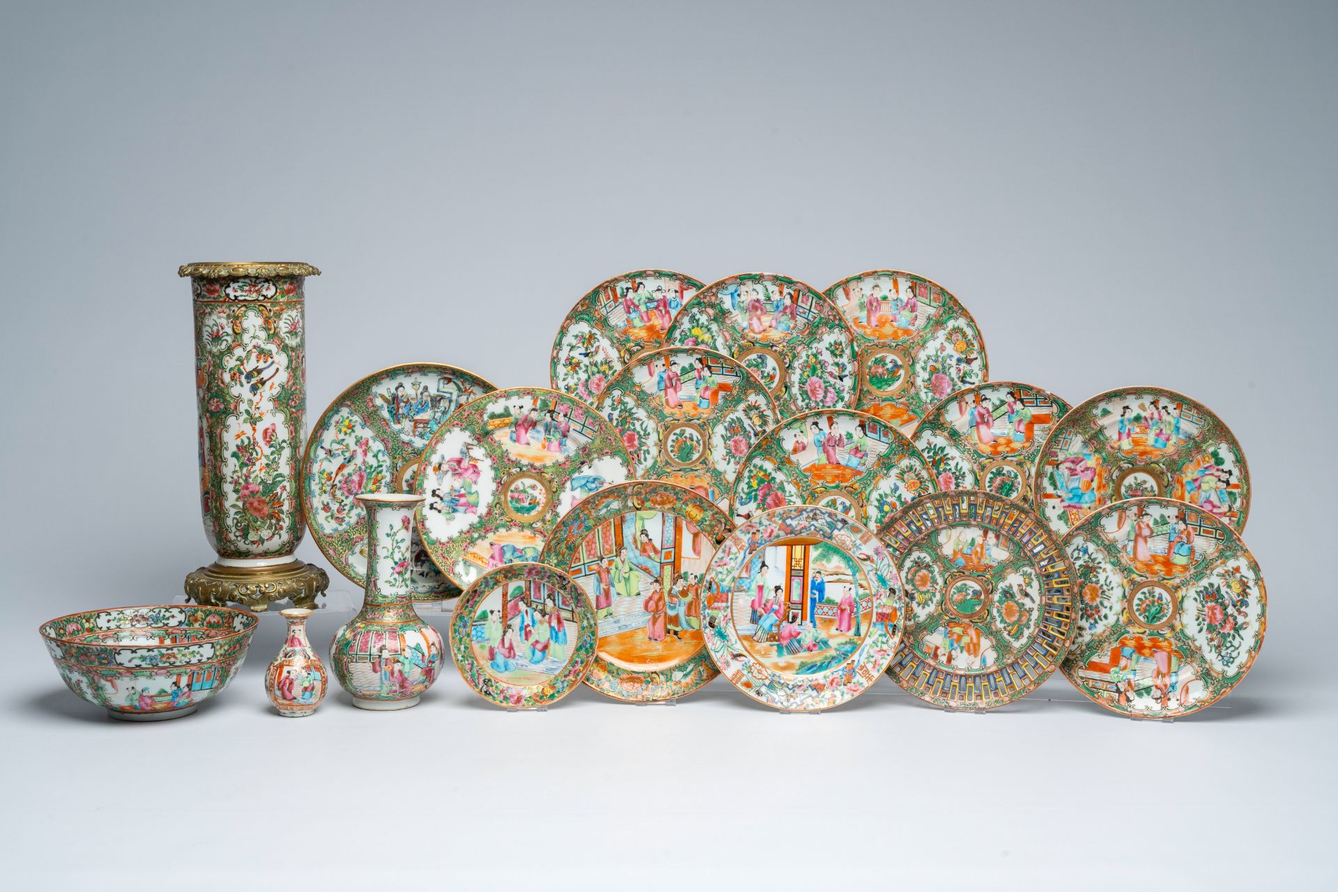 A varied collection of Chinese Canton famille rose porcelain, 19th/20th C.