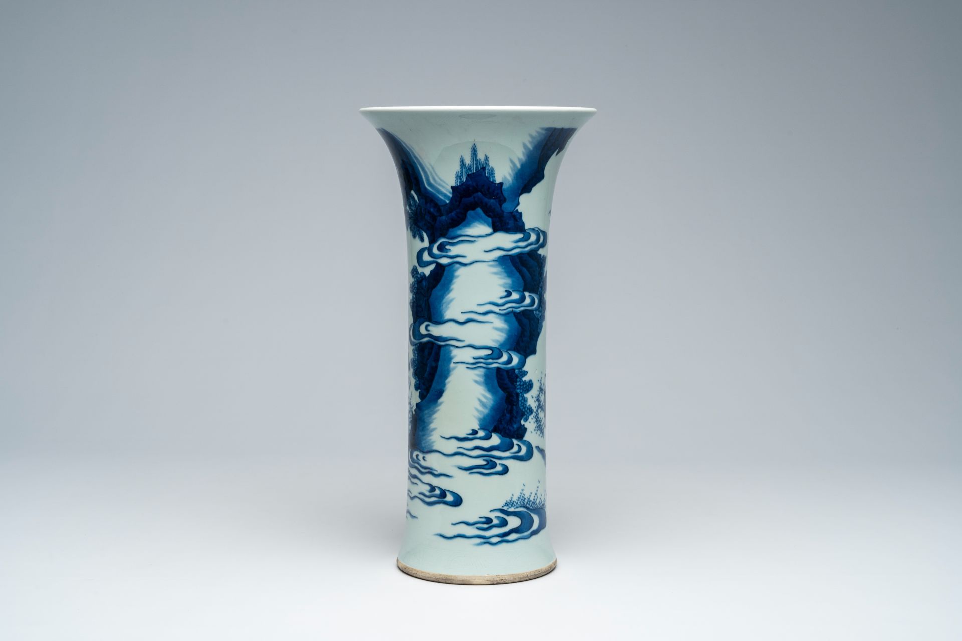 A Chinese blue and white Transitional style beaker vase with warriors in a landscape, 20th C. - Image 3 of 6