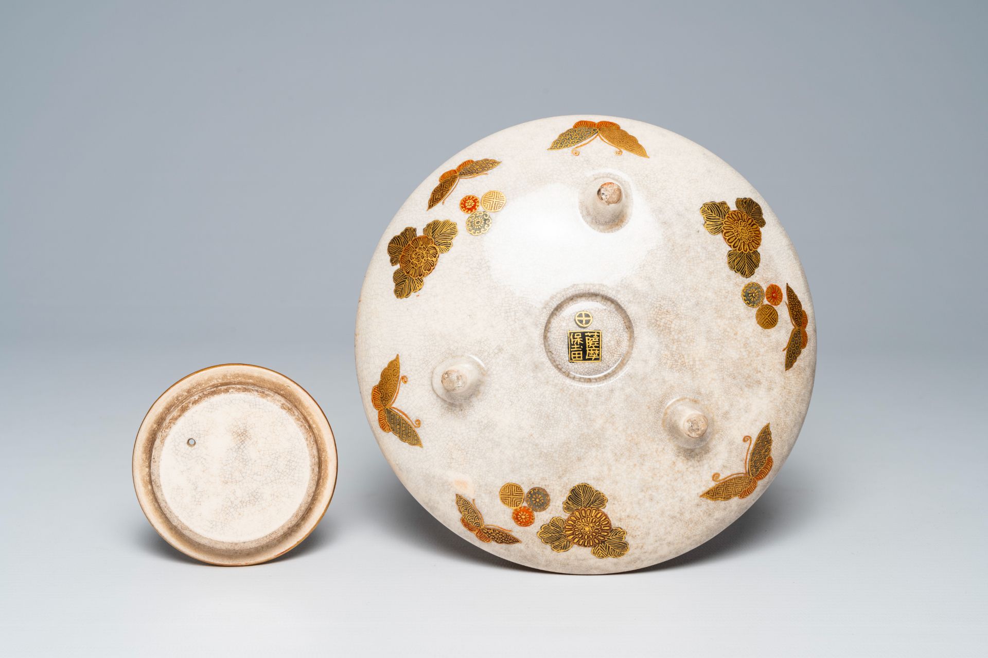 A Japanese Satsuma 'seven gods of good fortune' teapot and cover, Meiji, 19th C. - Image 7 of 7